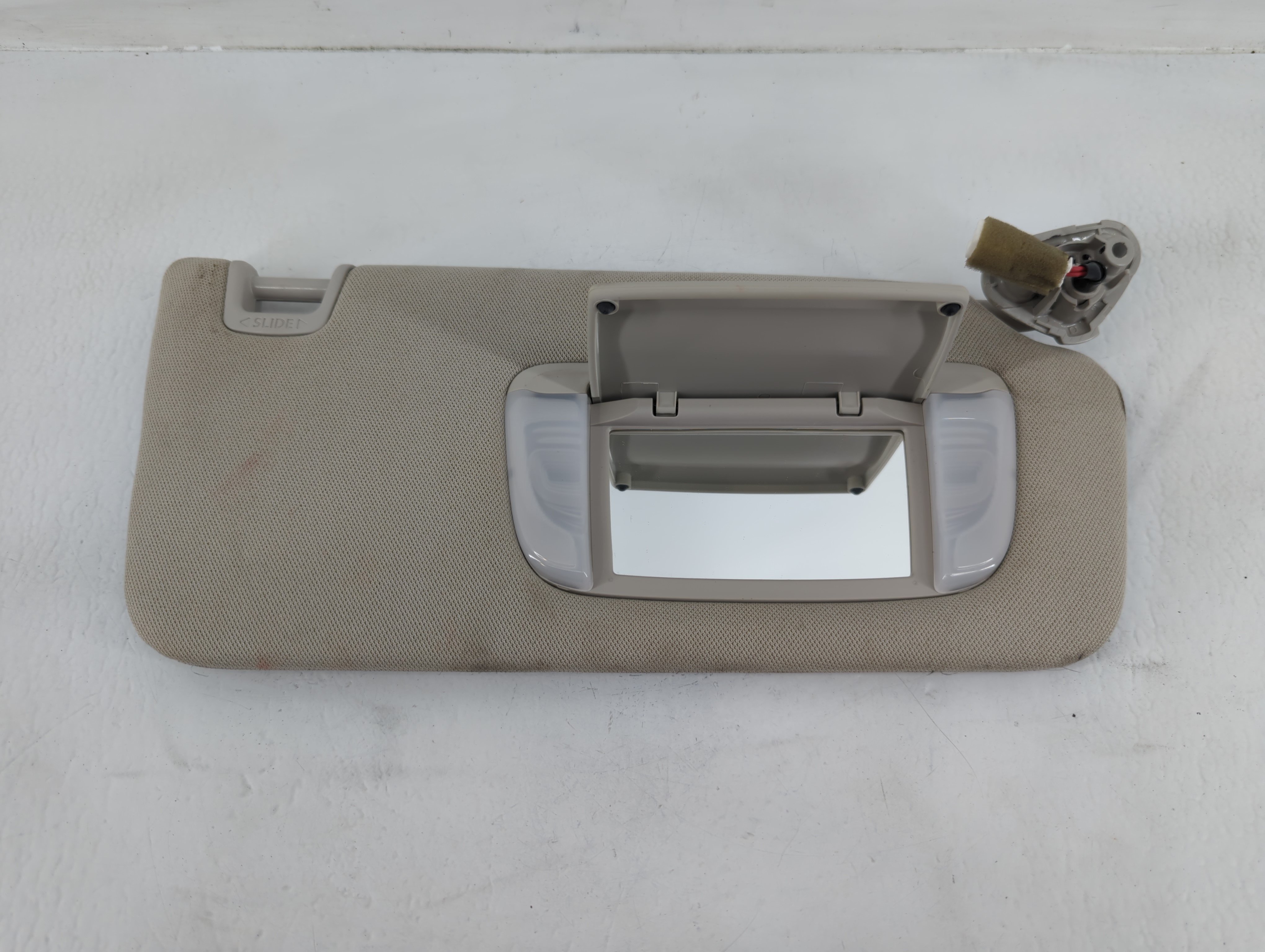 2020 Subaru Legacy Passenger Sun Visor Mirror Right Sunvisor Grey 675900 - Oemusedautoparts1.com