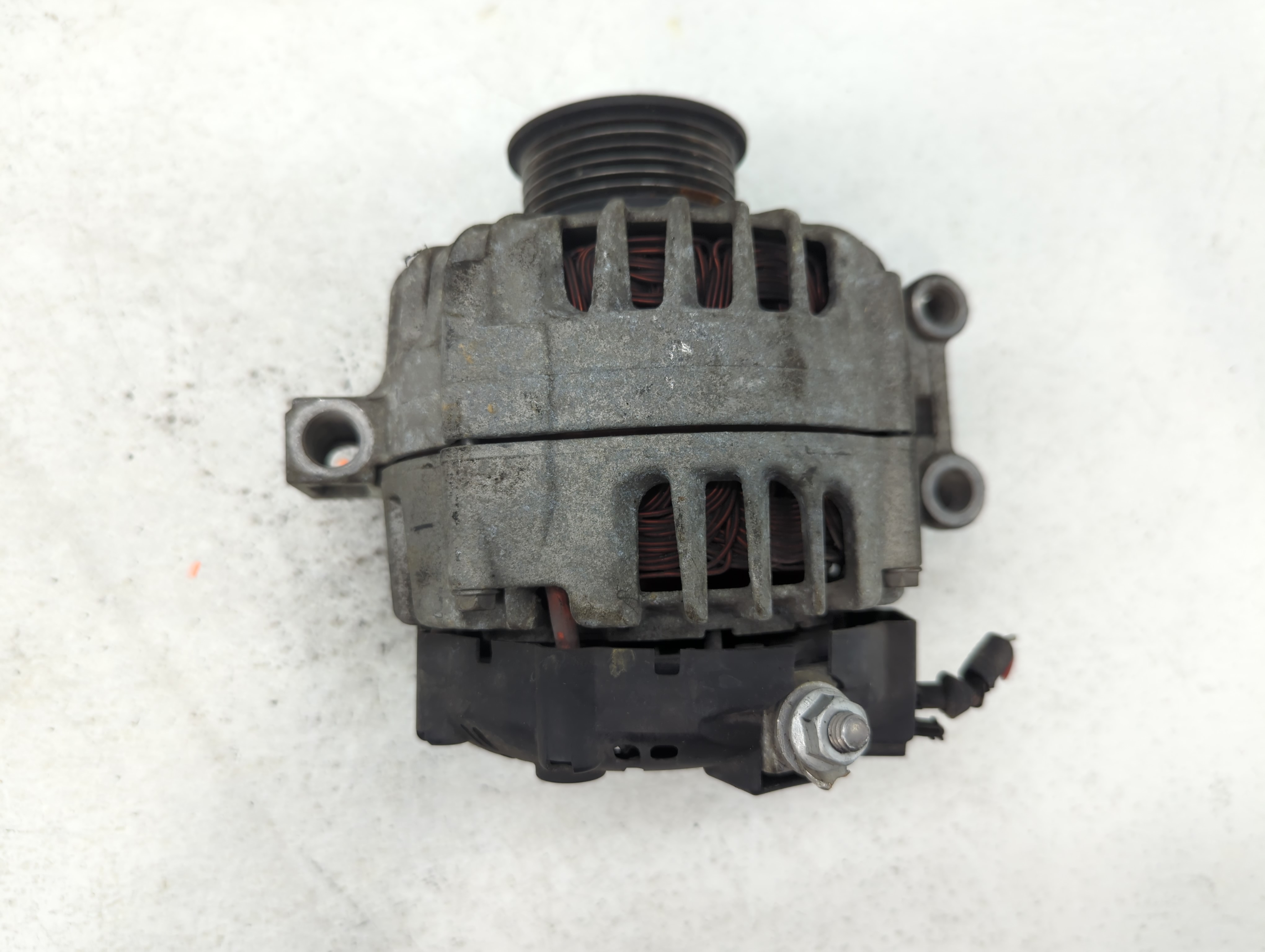Picture of Hummer H3 Alternator Generator Charging Assembly Engine Oem 676261