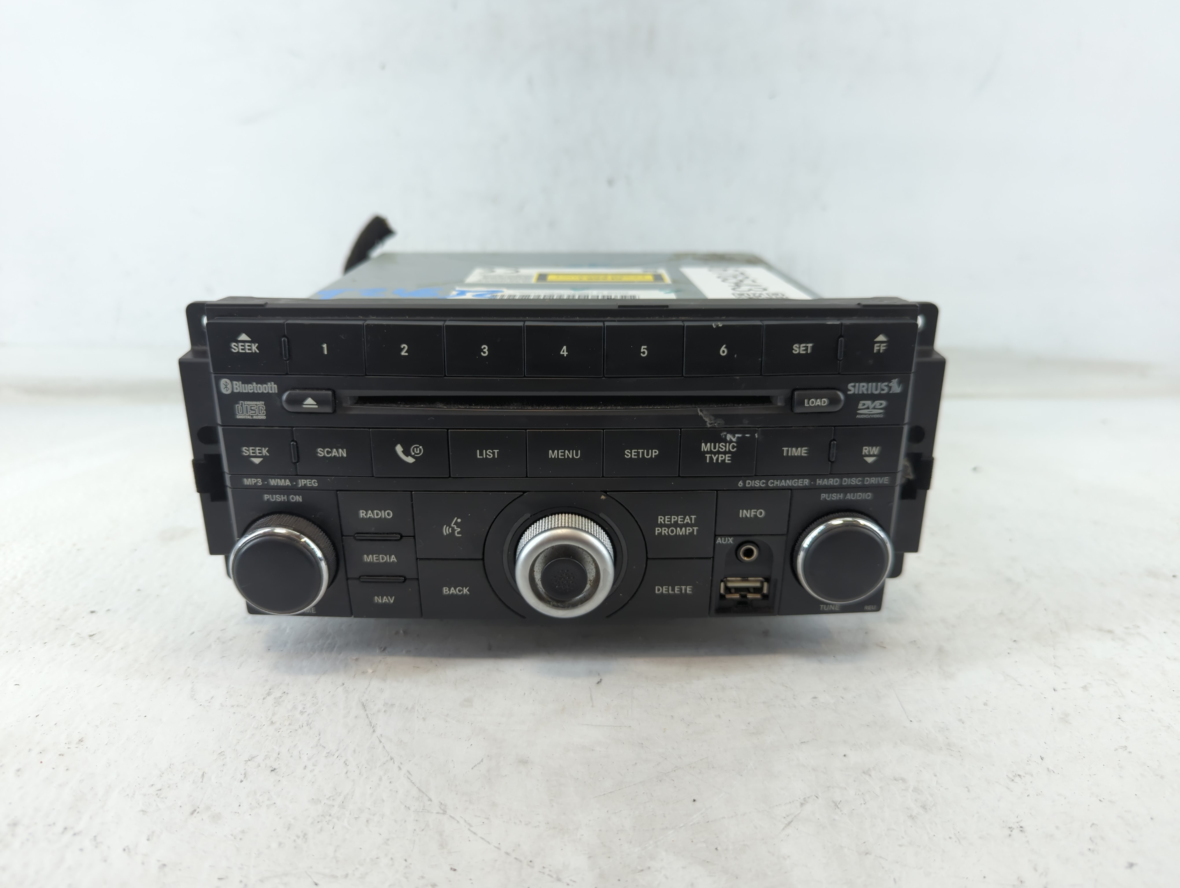 Picture of 2010 Dodge Journey Am Fm Cd Player Radio Receiver 676543