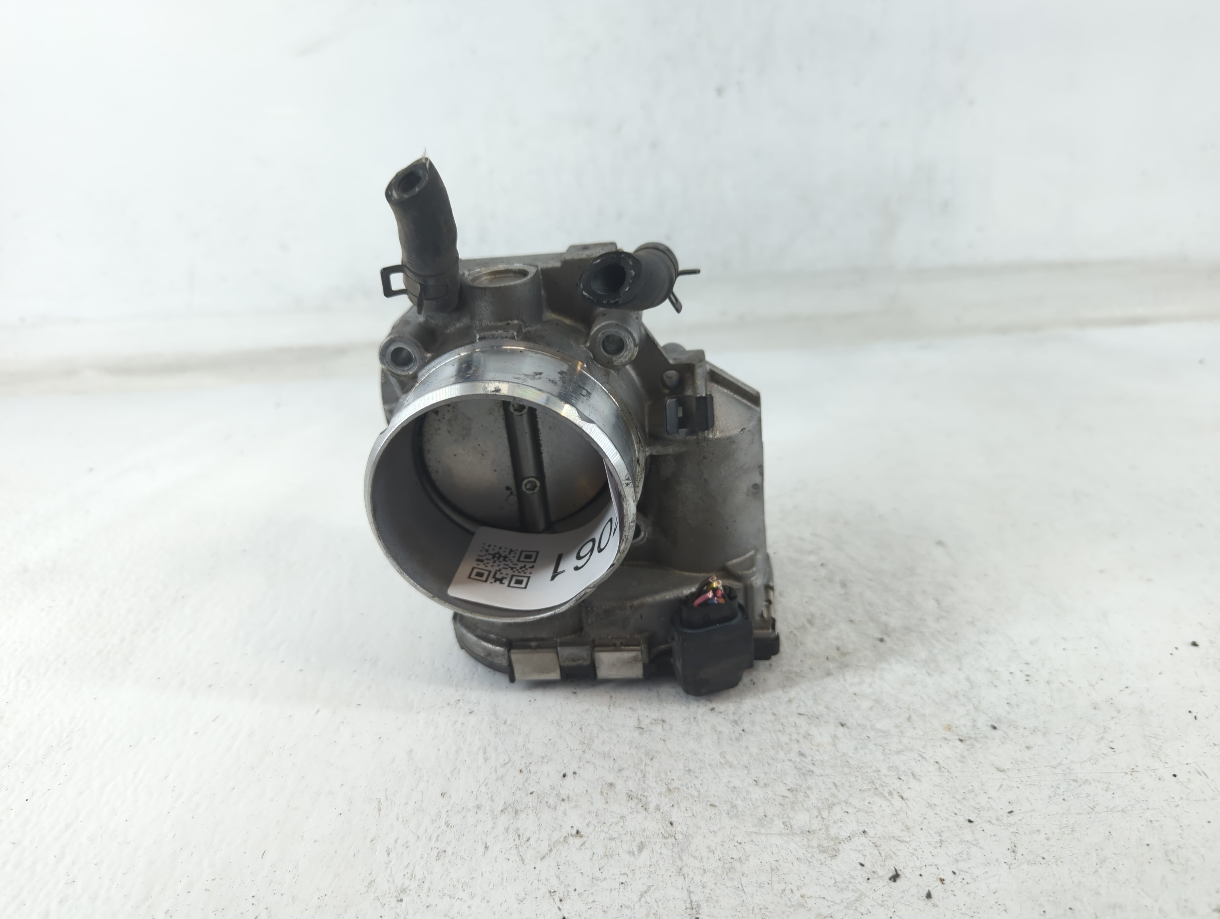 Picture of 2011-2014 Hyundai Sonata Throttle Body 677061