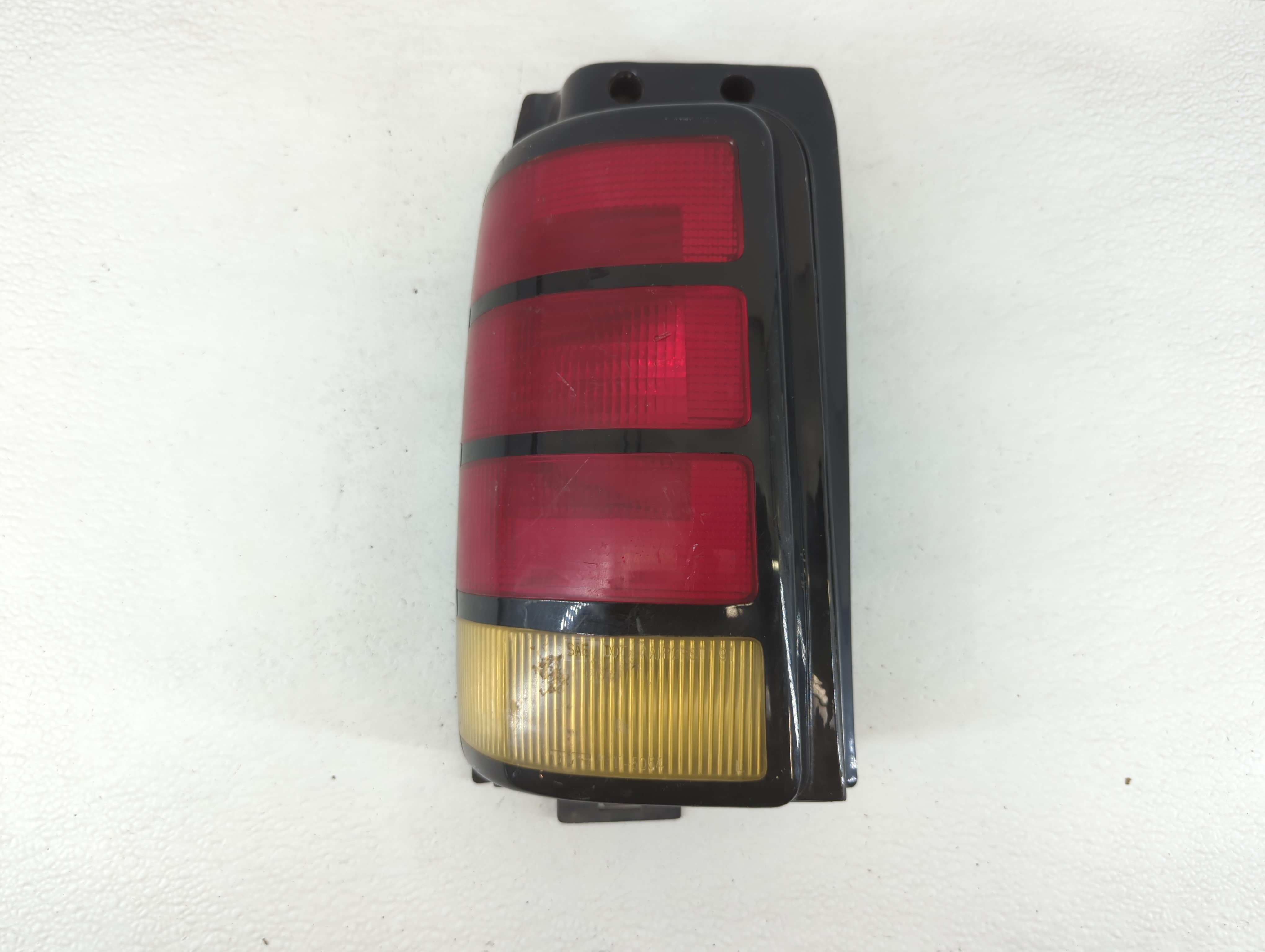 1991 Dodge Caravan Driver Left Side Tail Light Taillight Oem 677309 - Oemusedautoparts1.com