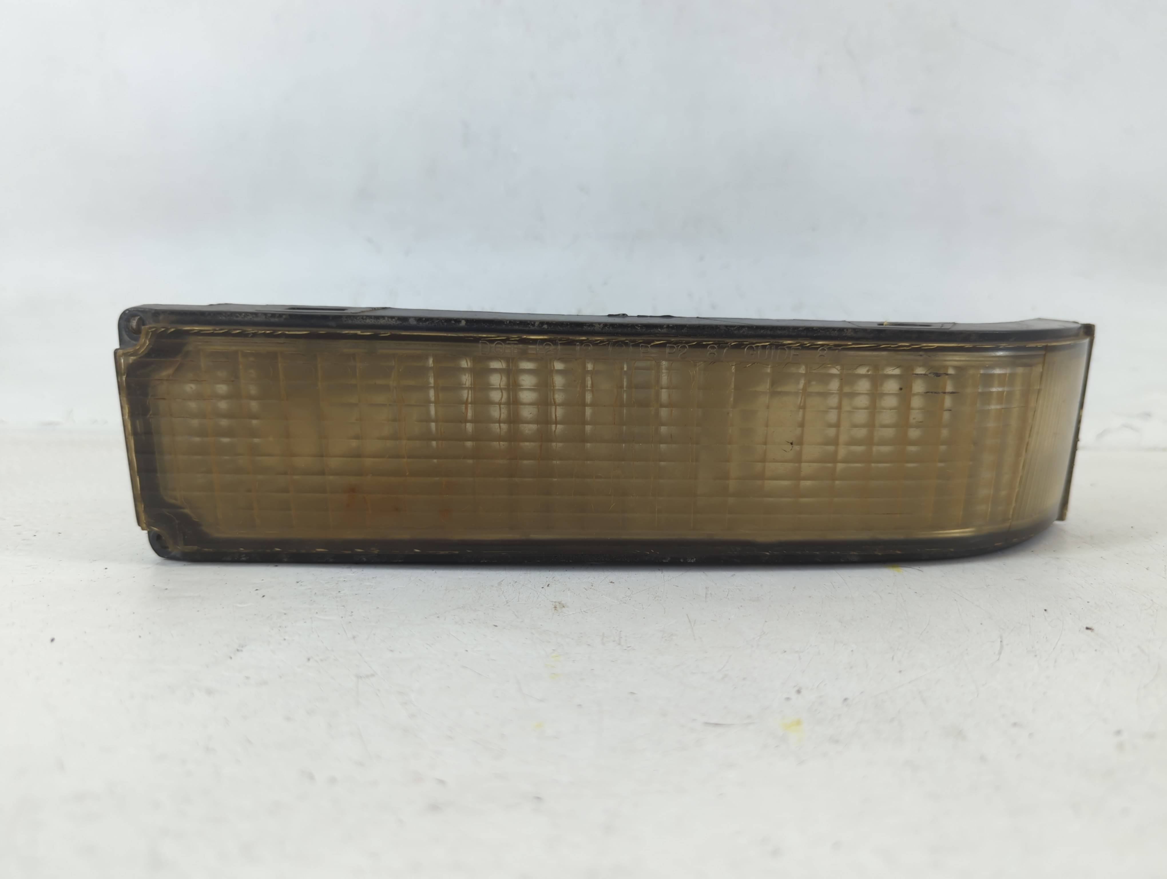 Chevrolet C2500 Driver Left Oem Head Light Headlight Lamp 677347 - Oemusedautoparts1.com