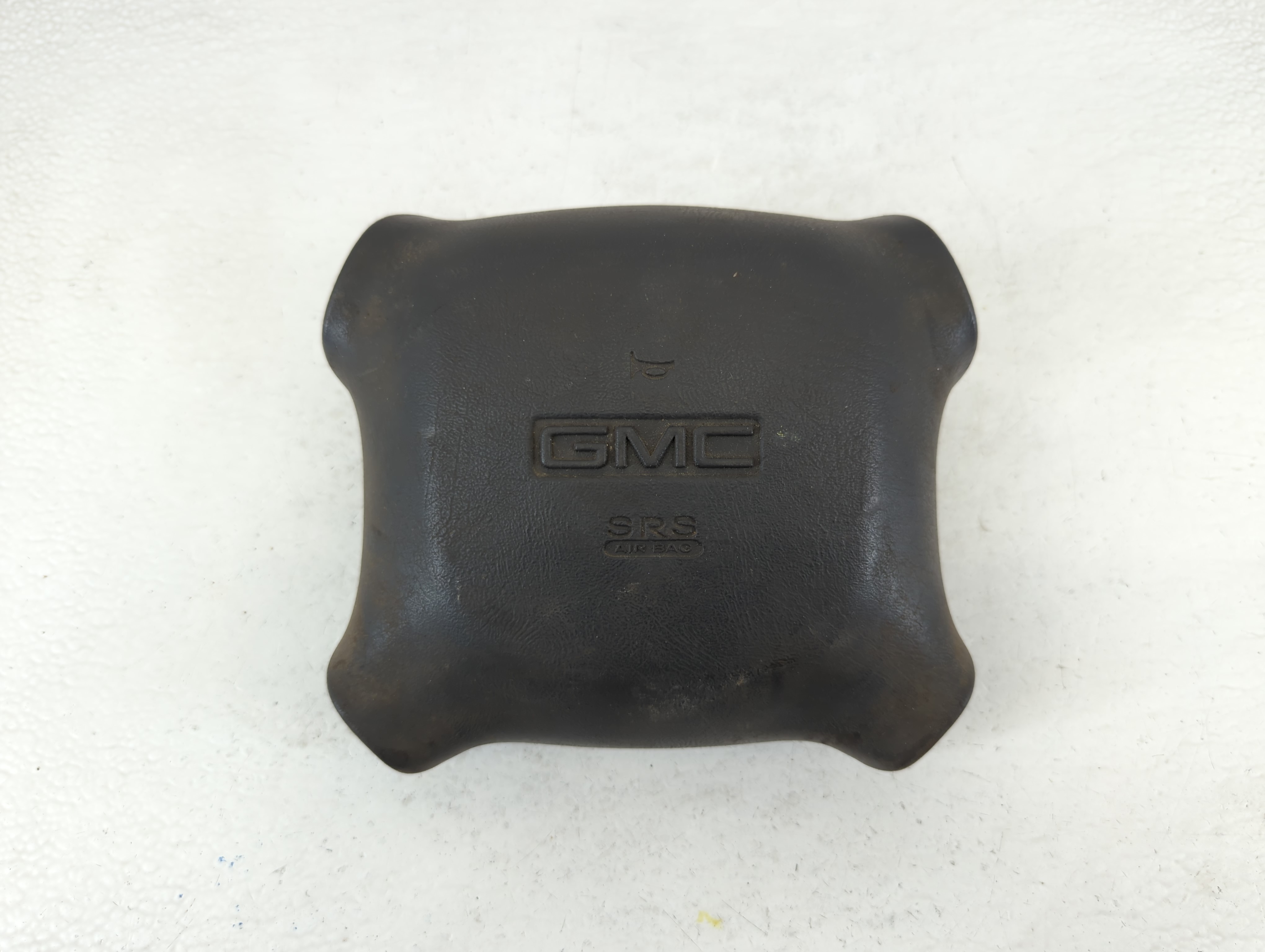 Picture of Chevrolet S10 Blazer Air Bag Driver Left Steering Wheel Mounted 677506