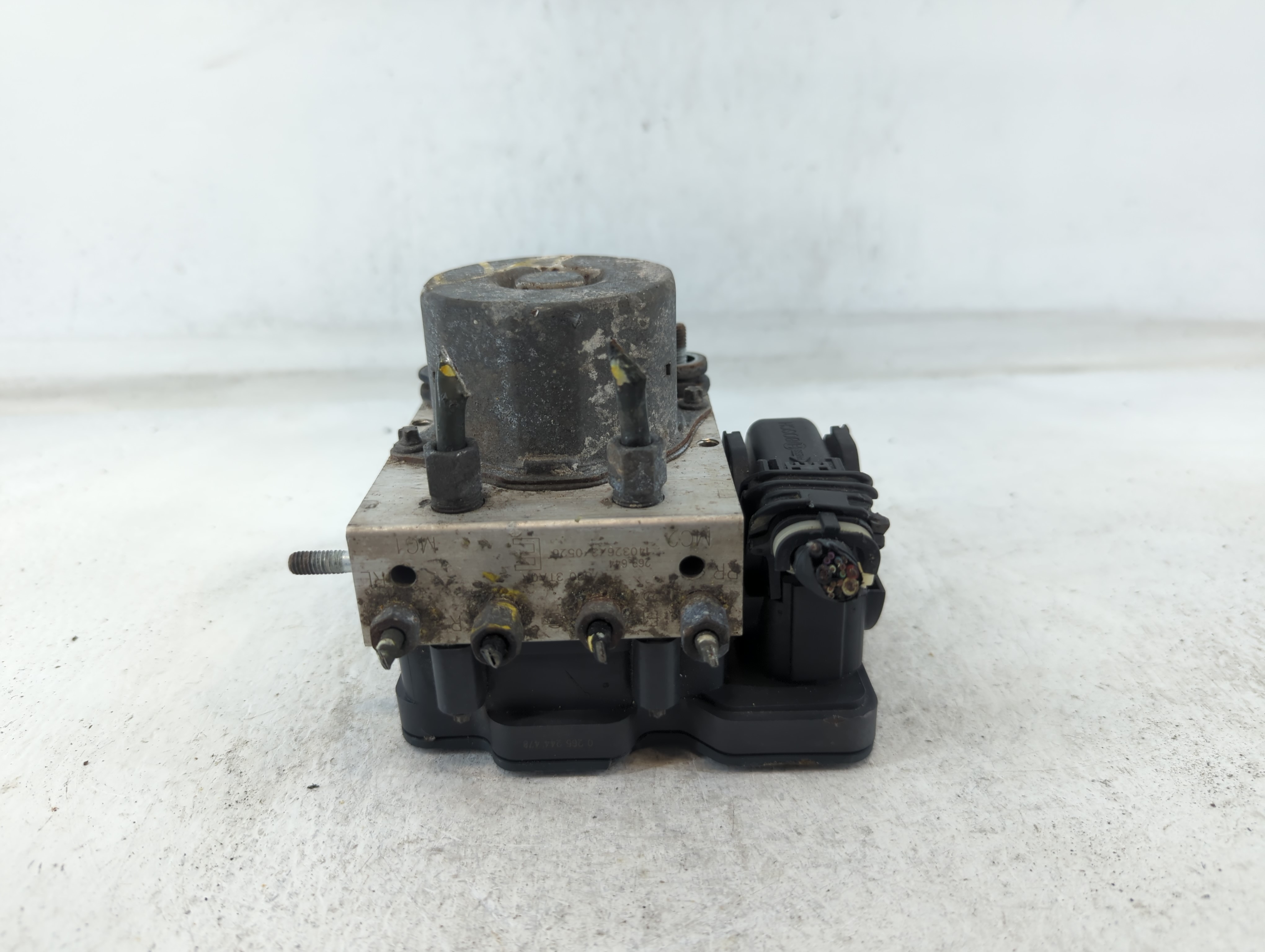 Picture of 2013-2015 Nissan Altima Abs Pump Control Module 677795