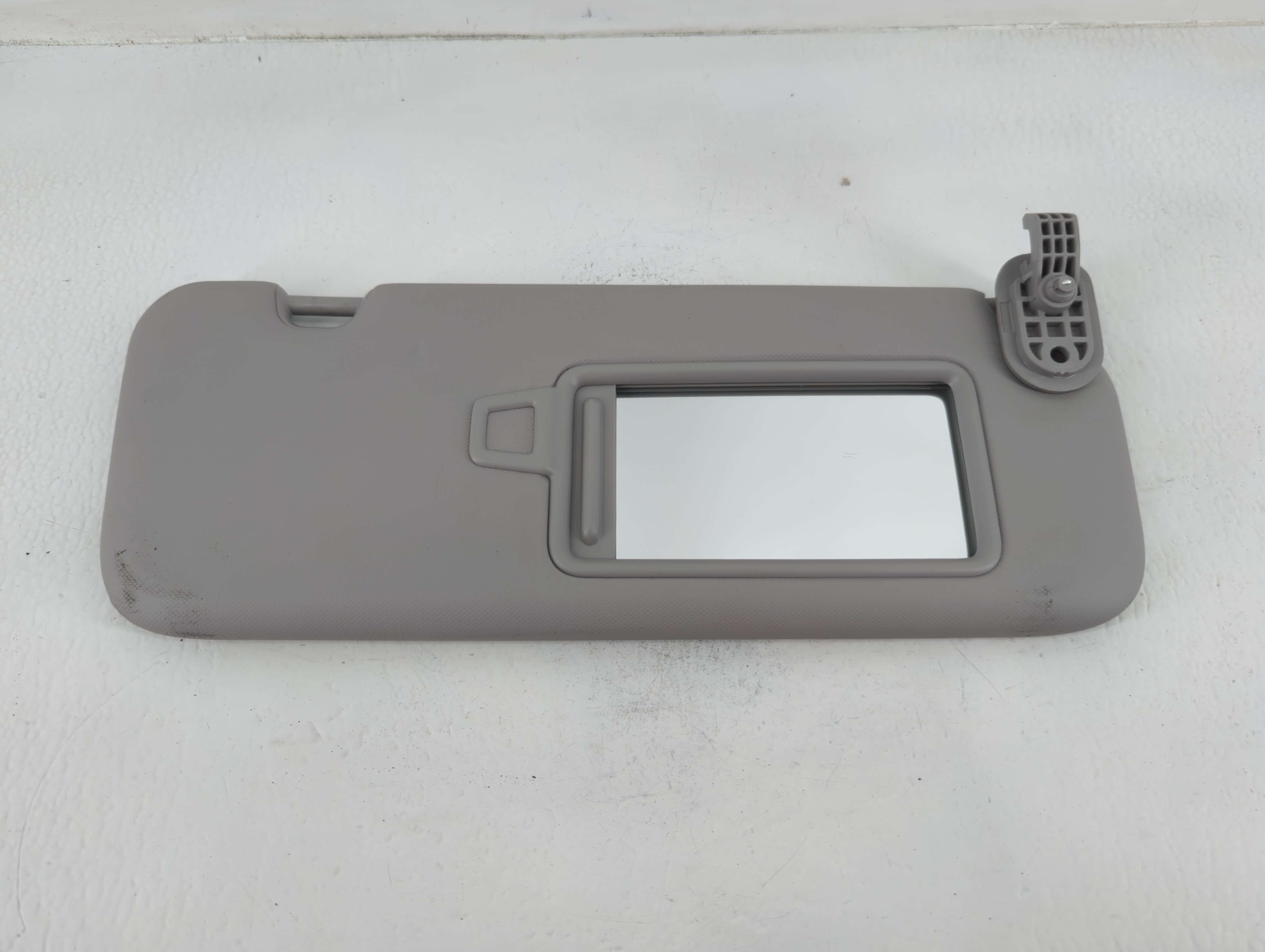 2017-2020 Hyundai Elantra Passenger Sun Visor Mirror Right Sunvisor Grey 678455 - Oemusedautoparts1.com