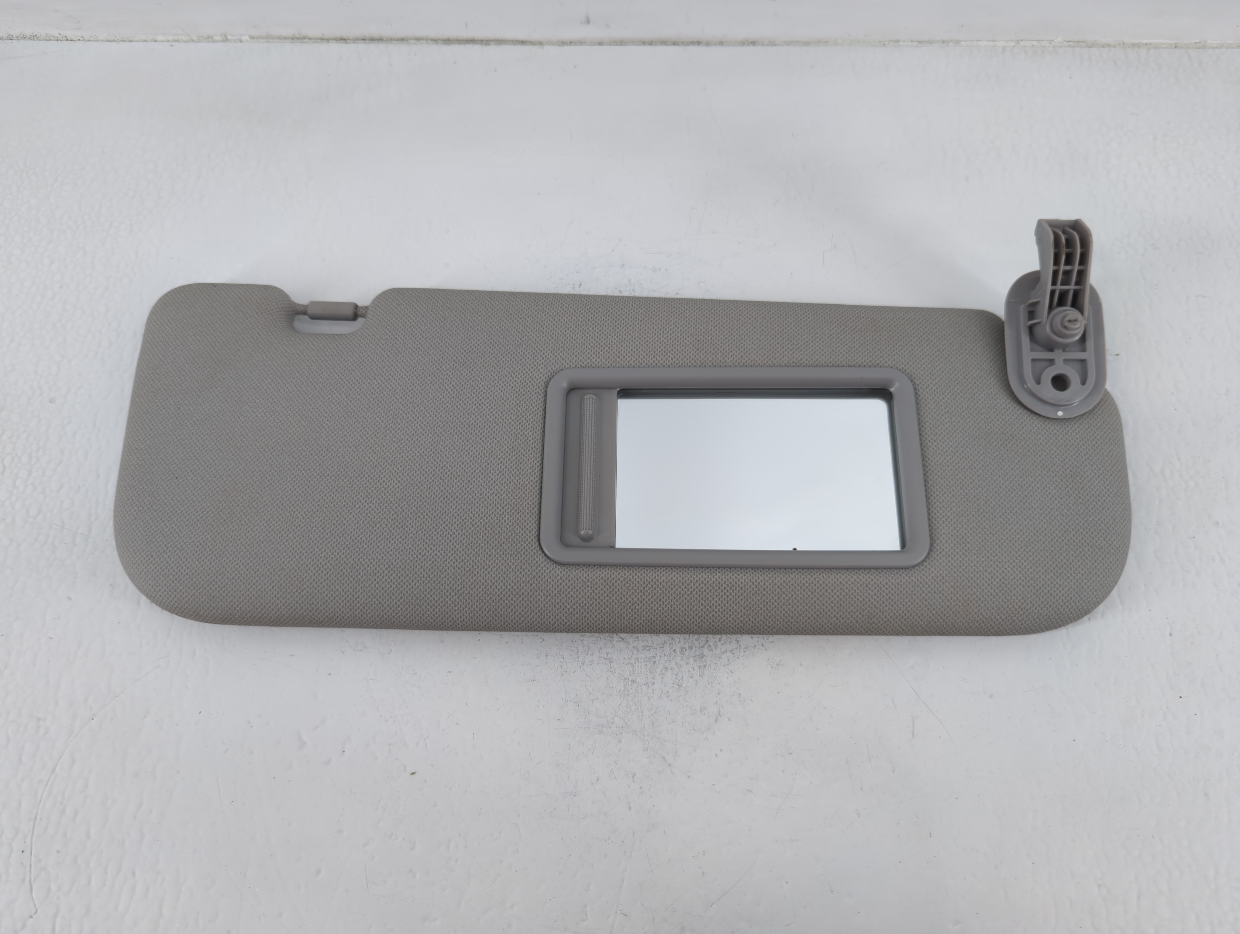 Kia Forte Driver Sun Visor Mirror Left Sunvisor Grey 678961 - Oemusedautoparts1.com