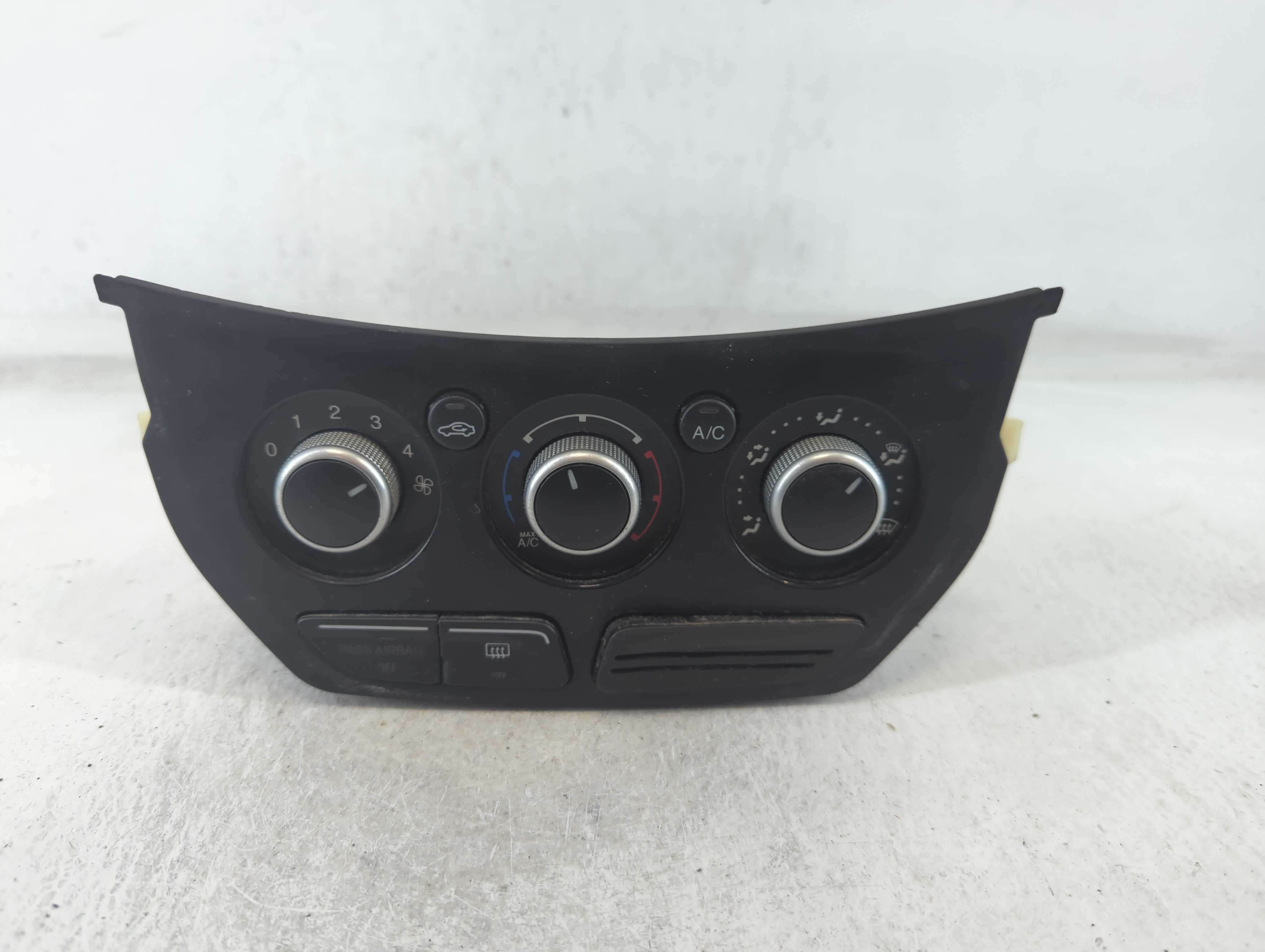 2013-2016 Ford Escape Ac Heater Climate Control Cj5t-19980-ck 679778 - Oemusedautoparts1.com
