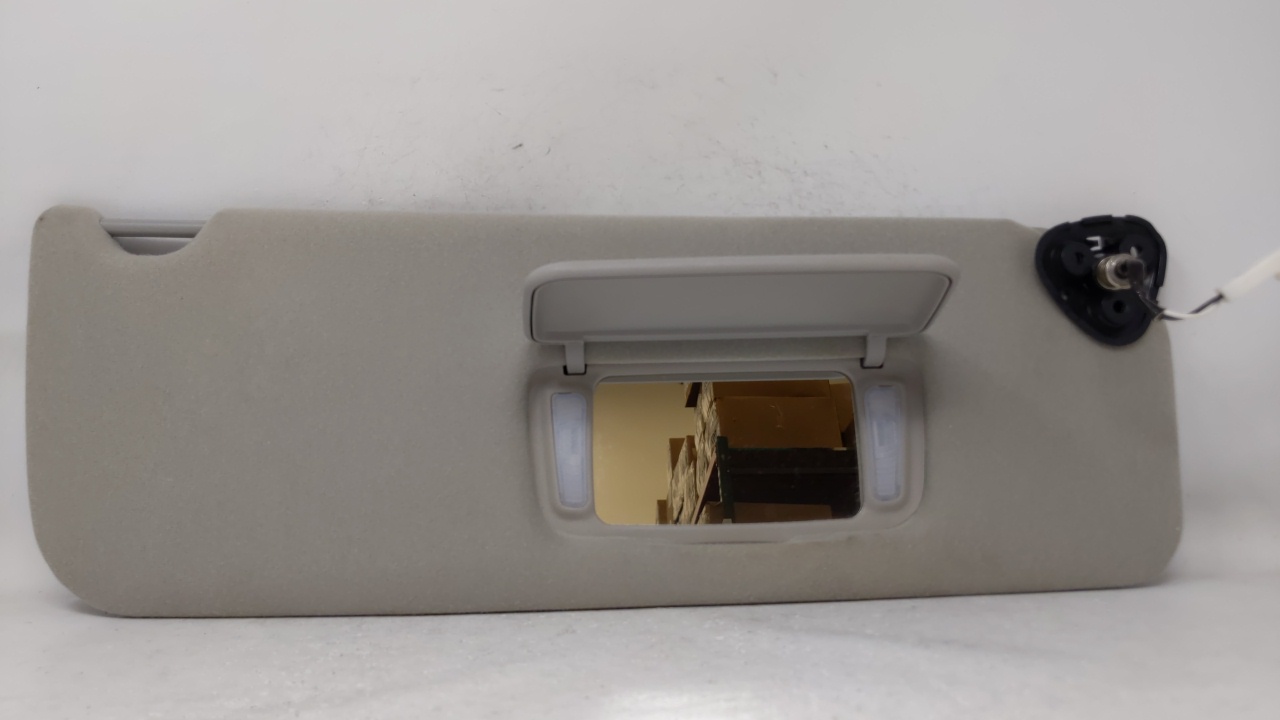 2004 Toyota Sienna Passenger Sun Visor Mirror Right Sunvisor Gray 67977 - Oemusedautoparts1.com