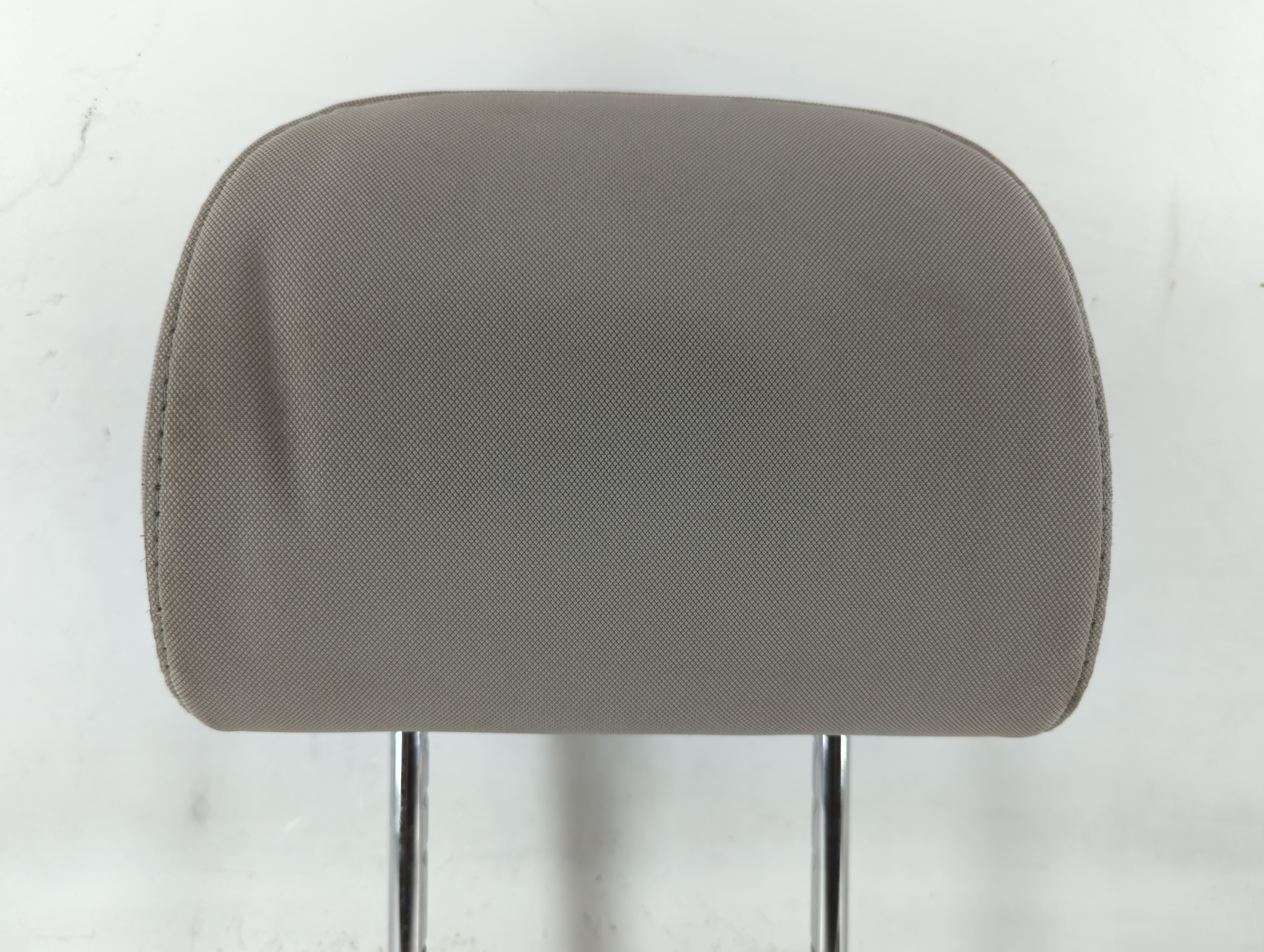 Hyundai Sonata Headrest Head Rest Front Driver Passenger Seat Light Grey 679789 - Oemusedautoparts1.com