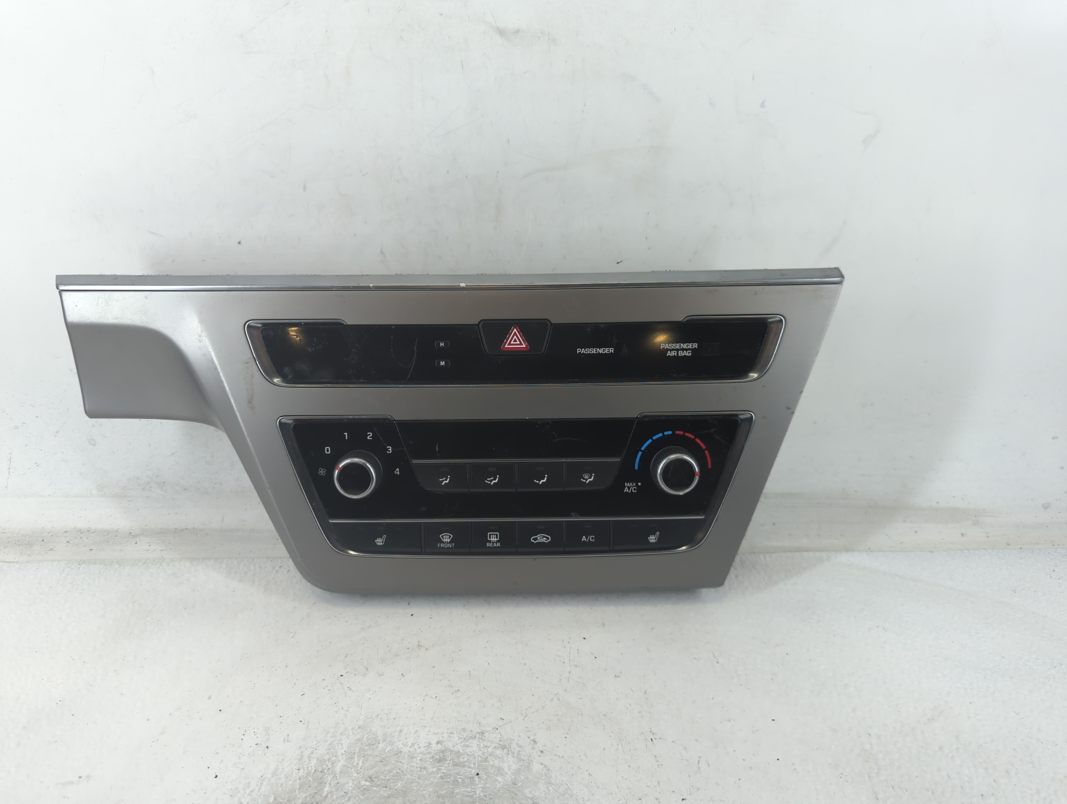 2015-2017 Hyundai Sonata Ac Heater Climate Control 94510-c1500 680055 - Oemusedautoparts1.com
