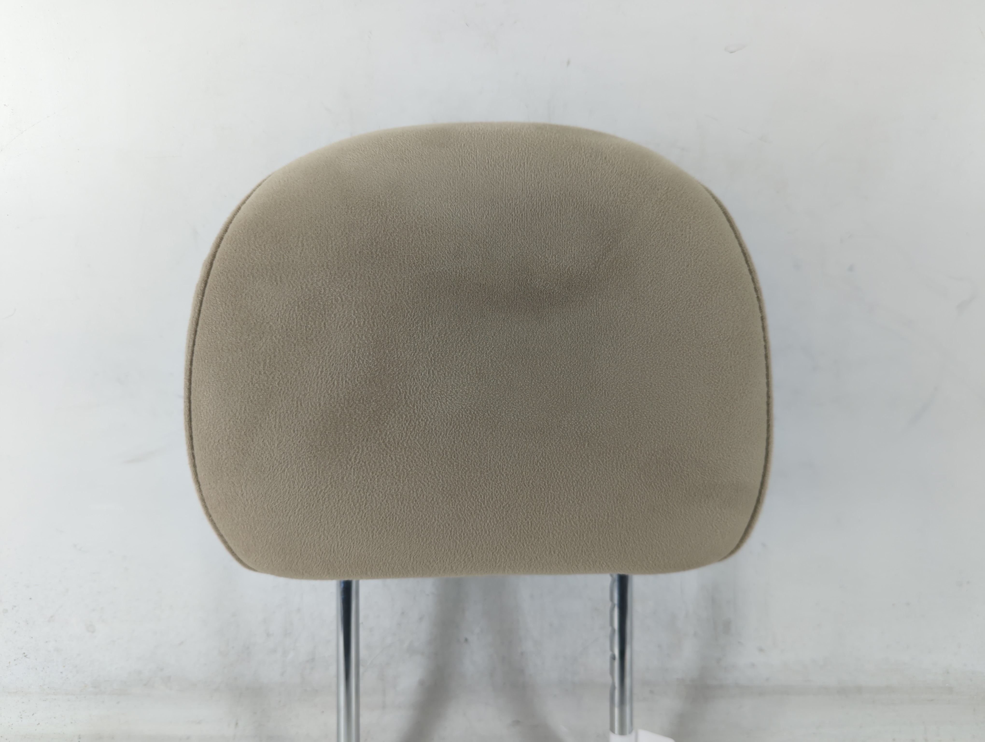2015 Nissan Altima Headrest Head Rest Front Driver Passenger Seat Beige 680085 - Oemusedautoparts1.com