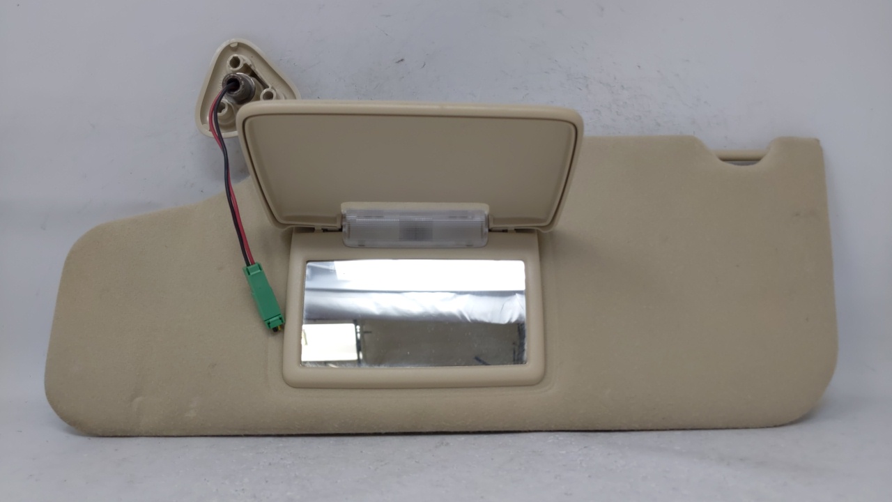 Picture of 2008 Ford Taurus Driver Sun Visor Mirror Left Sunvisor Ivory 68008