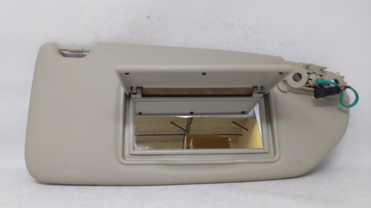2001 Volvo S60 Passenger Sun Visor Mirror Right Sunvisor Tan 68026 - Oemusedautoparts1.com