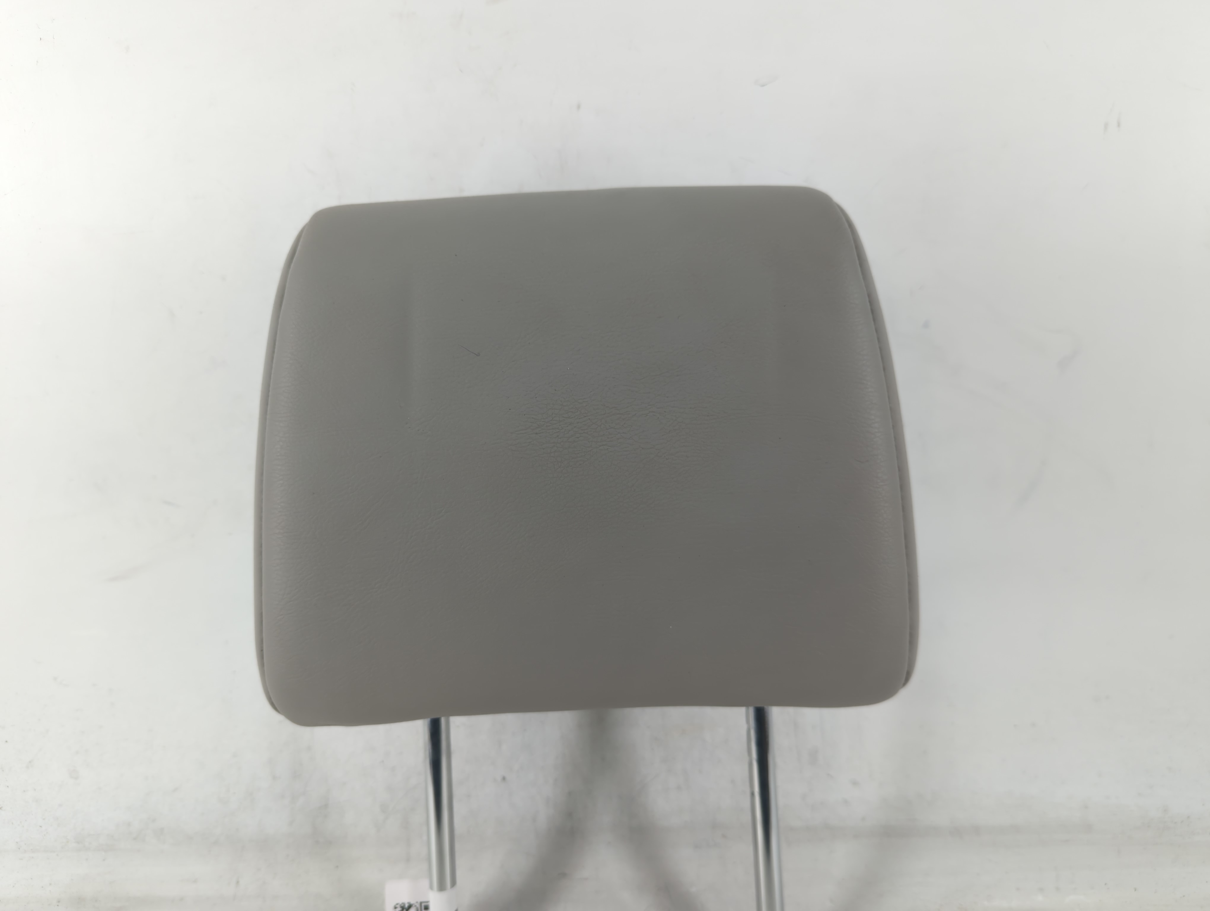 Picture of 2011 Nissan Rogue Headrest Head Rest Front Driver Passenger Seat Grey 680282