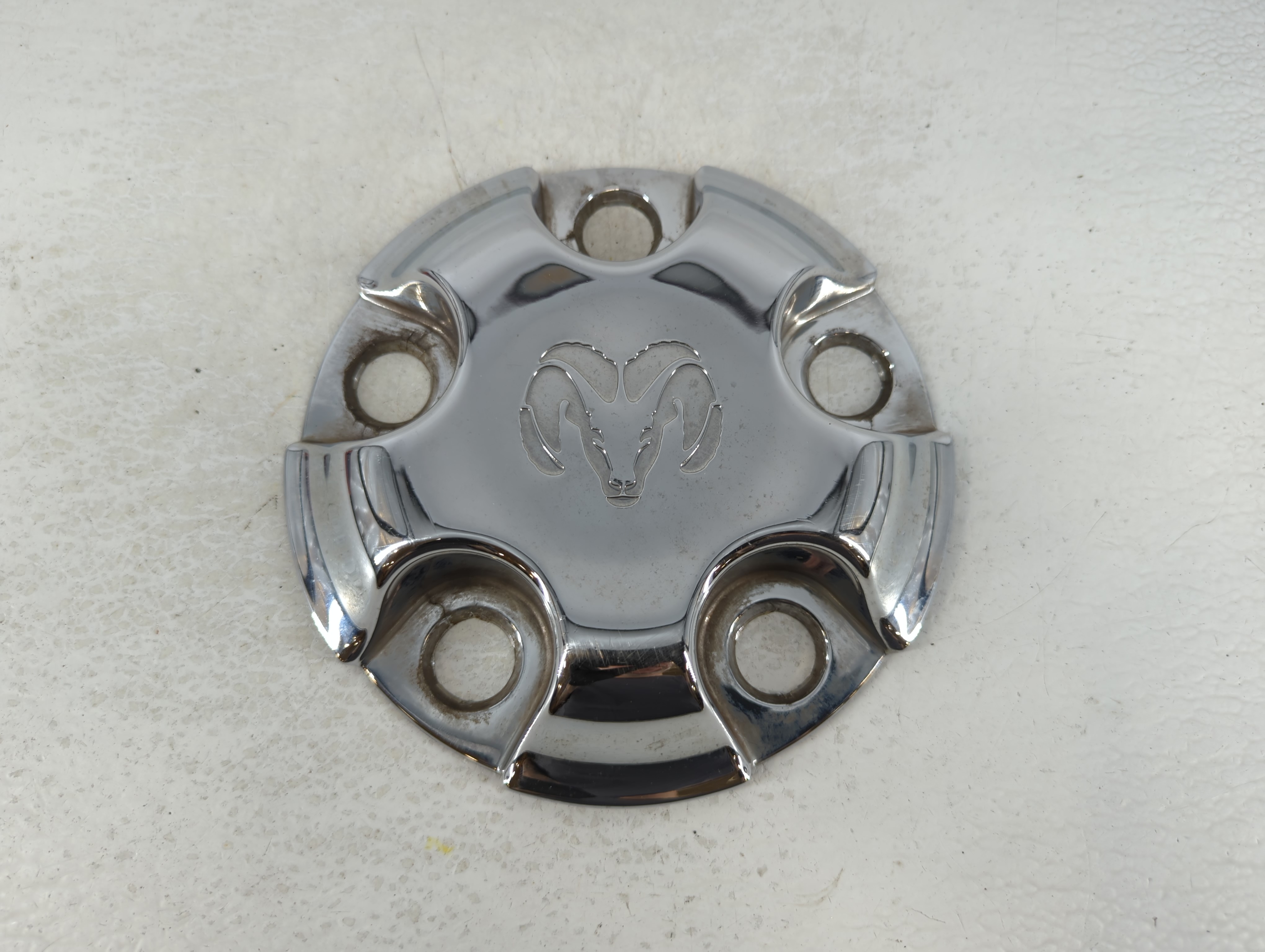 Picture of 2014 Dodge Ram 1500 Rim Wheel Center Cap 680454