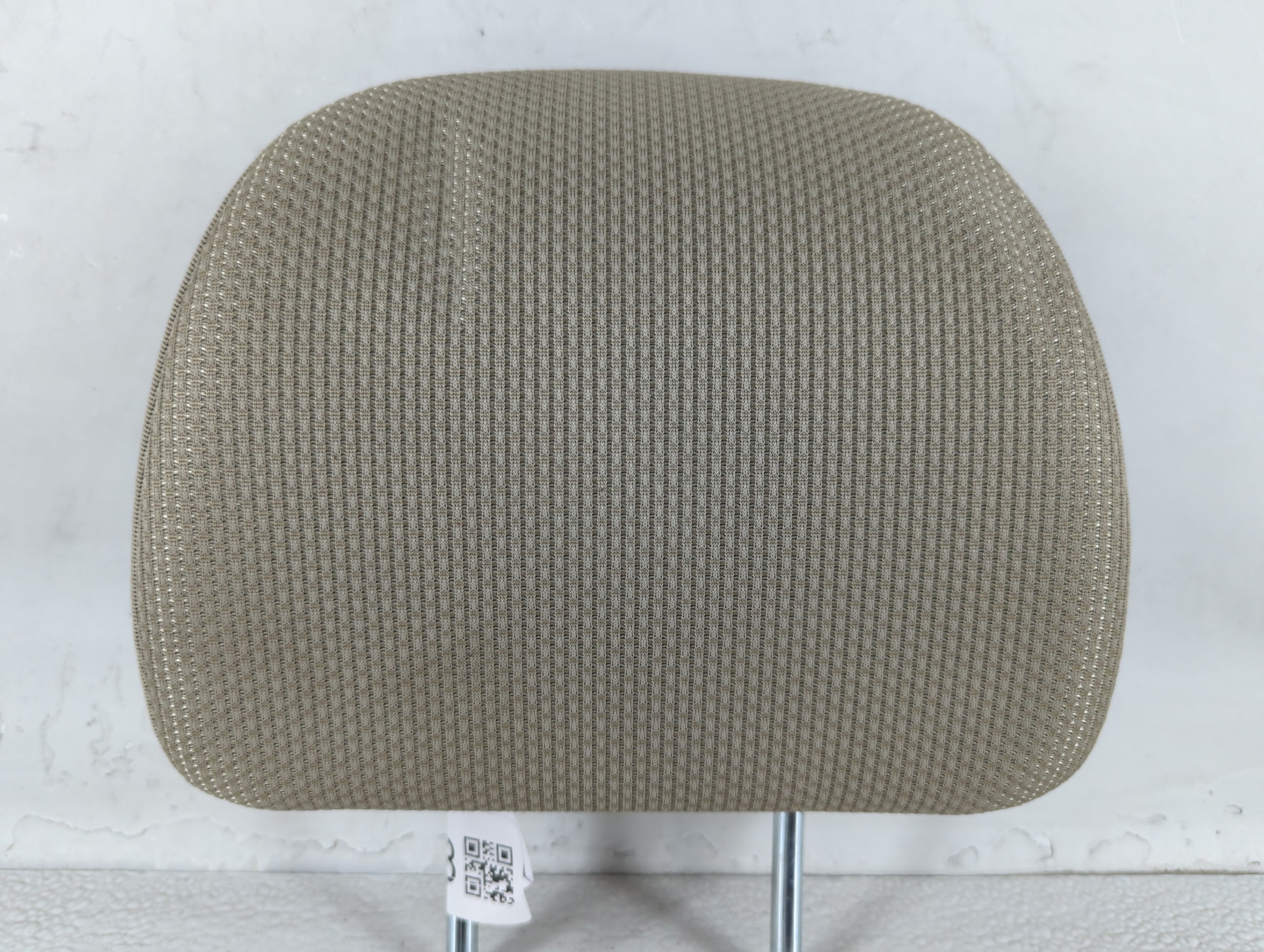 2020 Subaru Impreza Headrest Head Rest Rear Seat Beige 680518 - Oemusedautoparts1.com