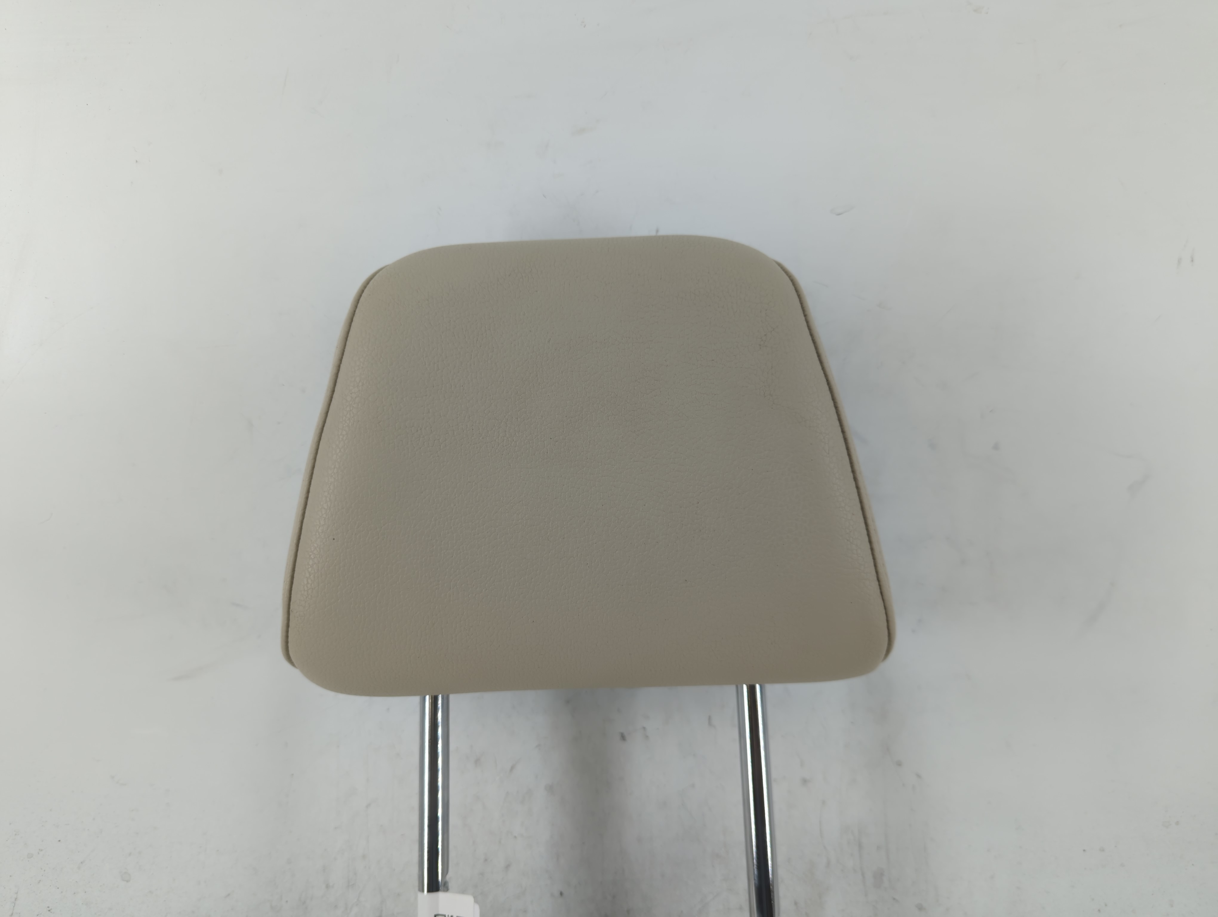Volkswagen Jetta Headrest Head Rest Front Driver Passenger Seat Beige 680645 - Oemusedautoparts1.com