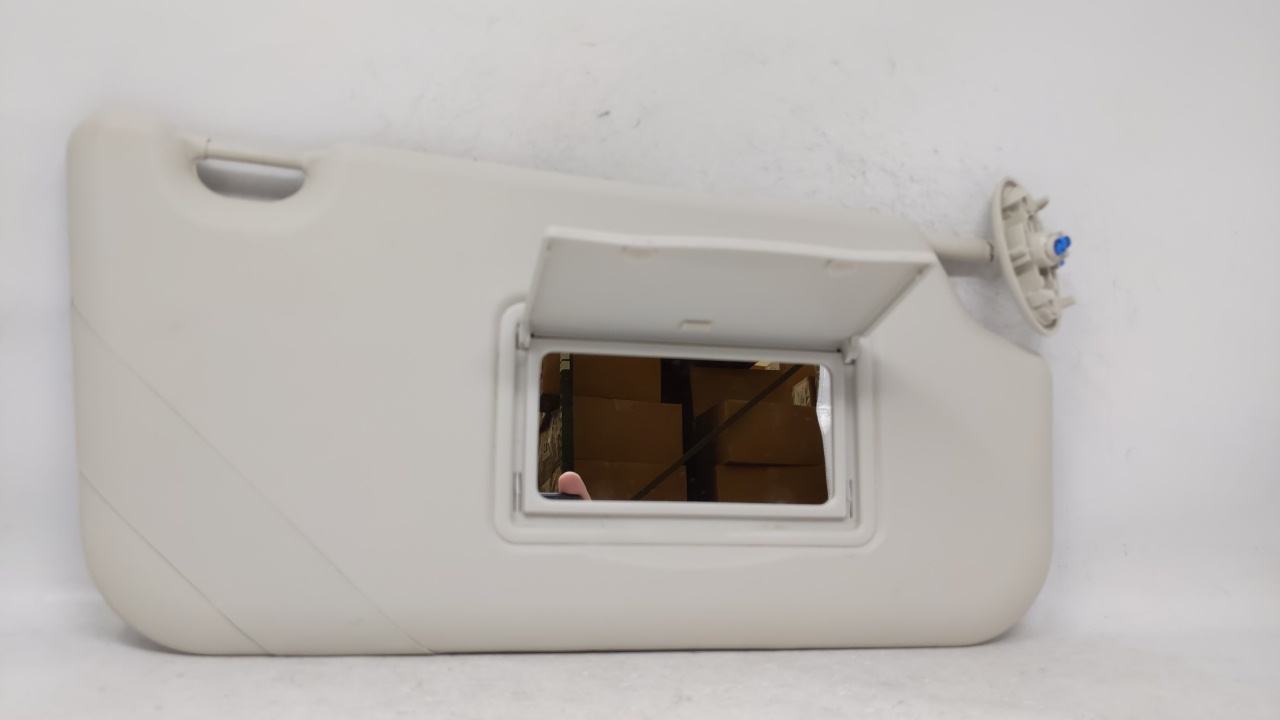 Picture of 2012 Ford Focus Passenger Sun Visor Mirror Right Sunvisor Ivory 68065
