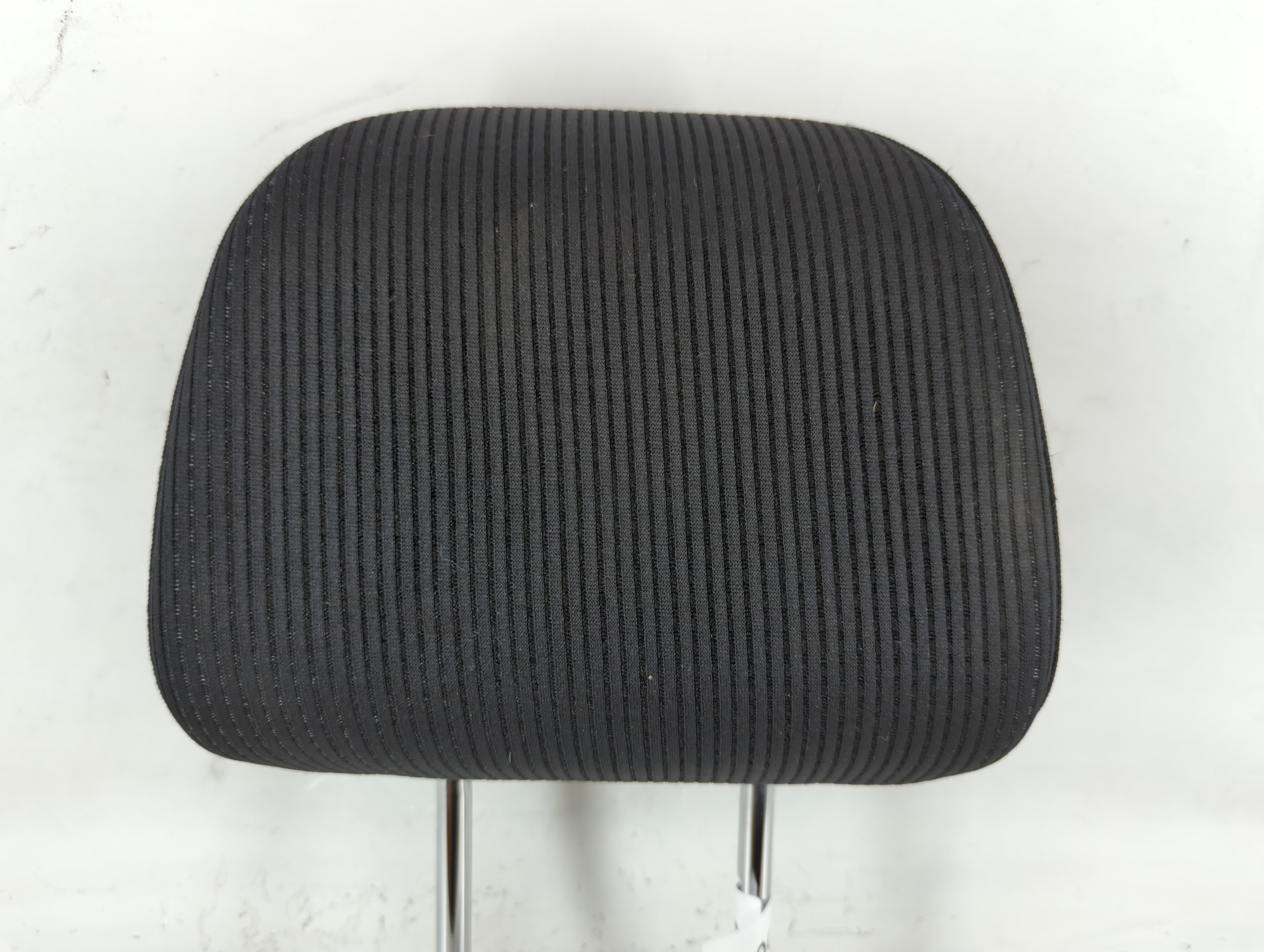 2013 Subaru Impreza Headrest Head Rest Front Driver Passenger Seat Black 680946 - Oemusedautoparts1.com