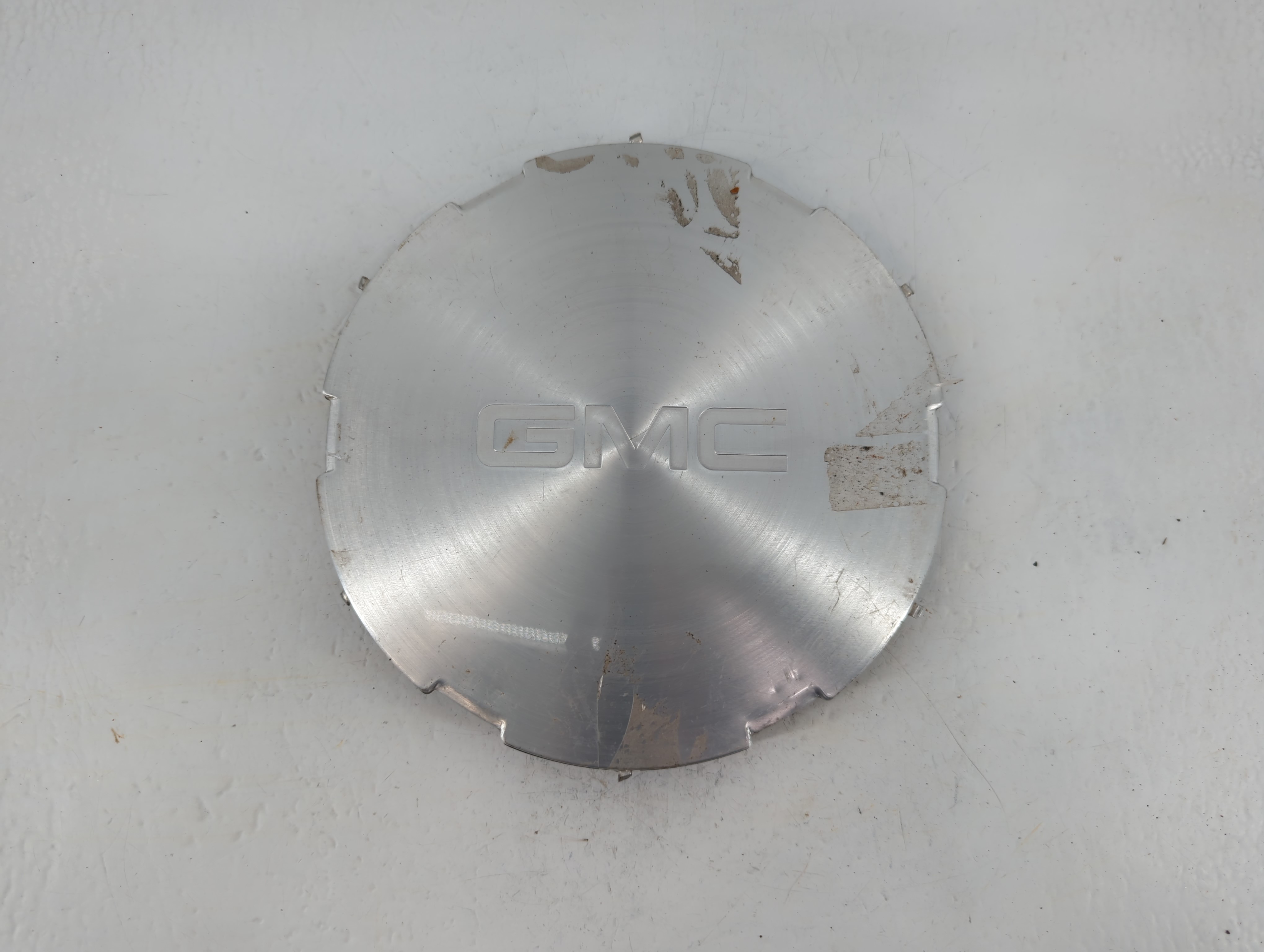 Picture of 2004 Gmc Yukon Rim Wheel Center Cap 680961