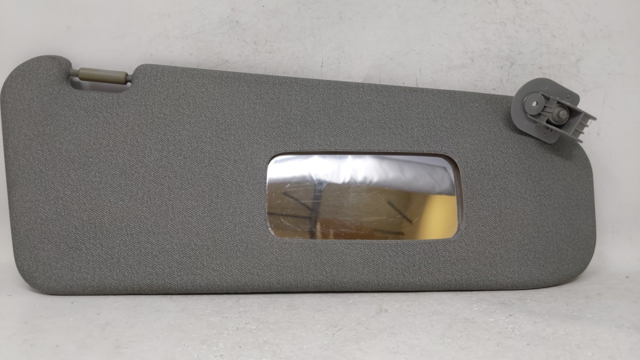 2005 Chevrolet Aveo Passenger Right Sun Visor Sunvisor Gray 68108 - Oemusedautoparts1.com