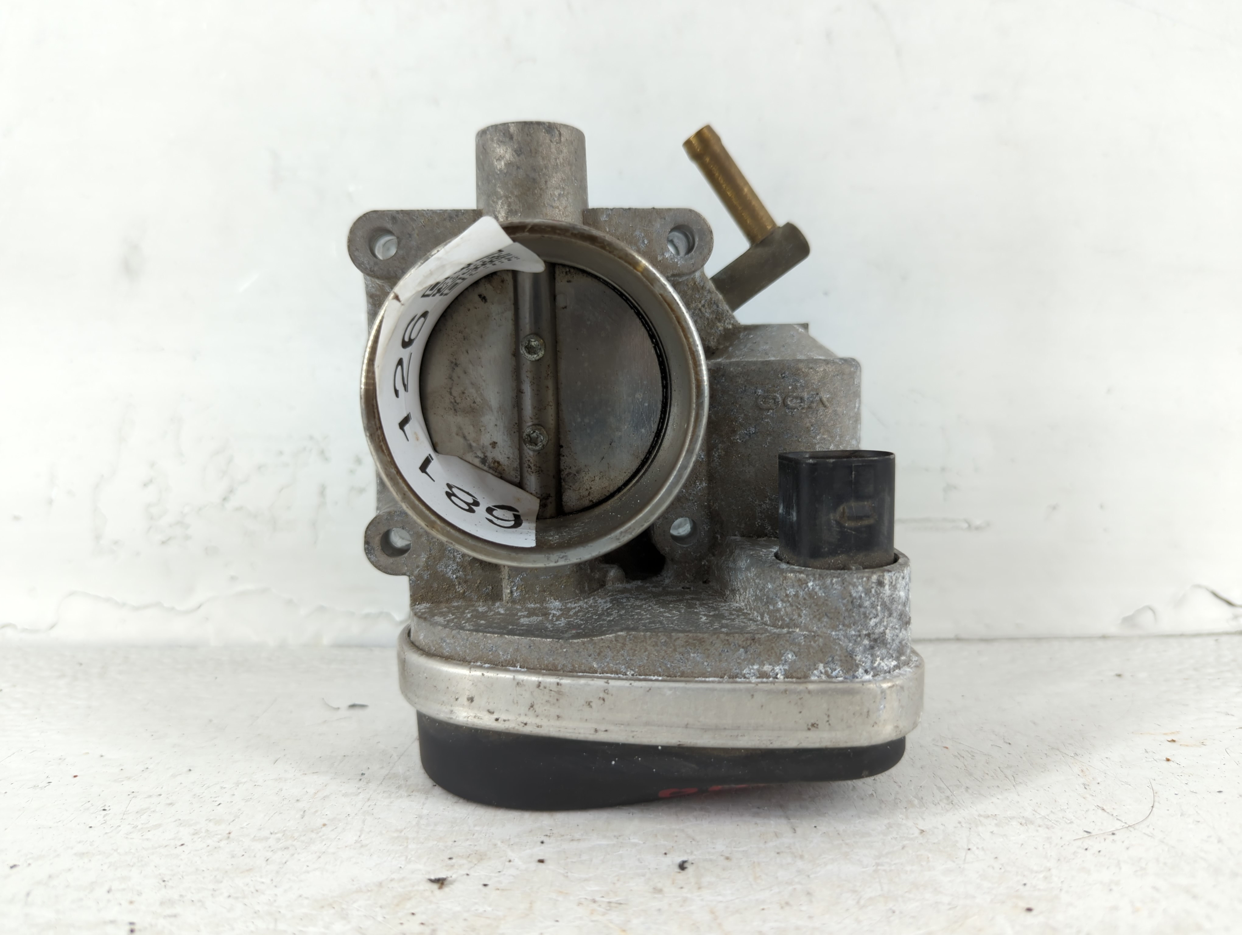 2004 Mini Cooper Throttle Body 681126 - Oemusedautoparts1.com