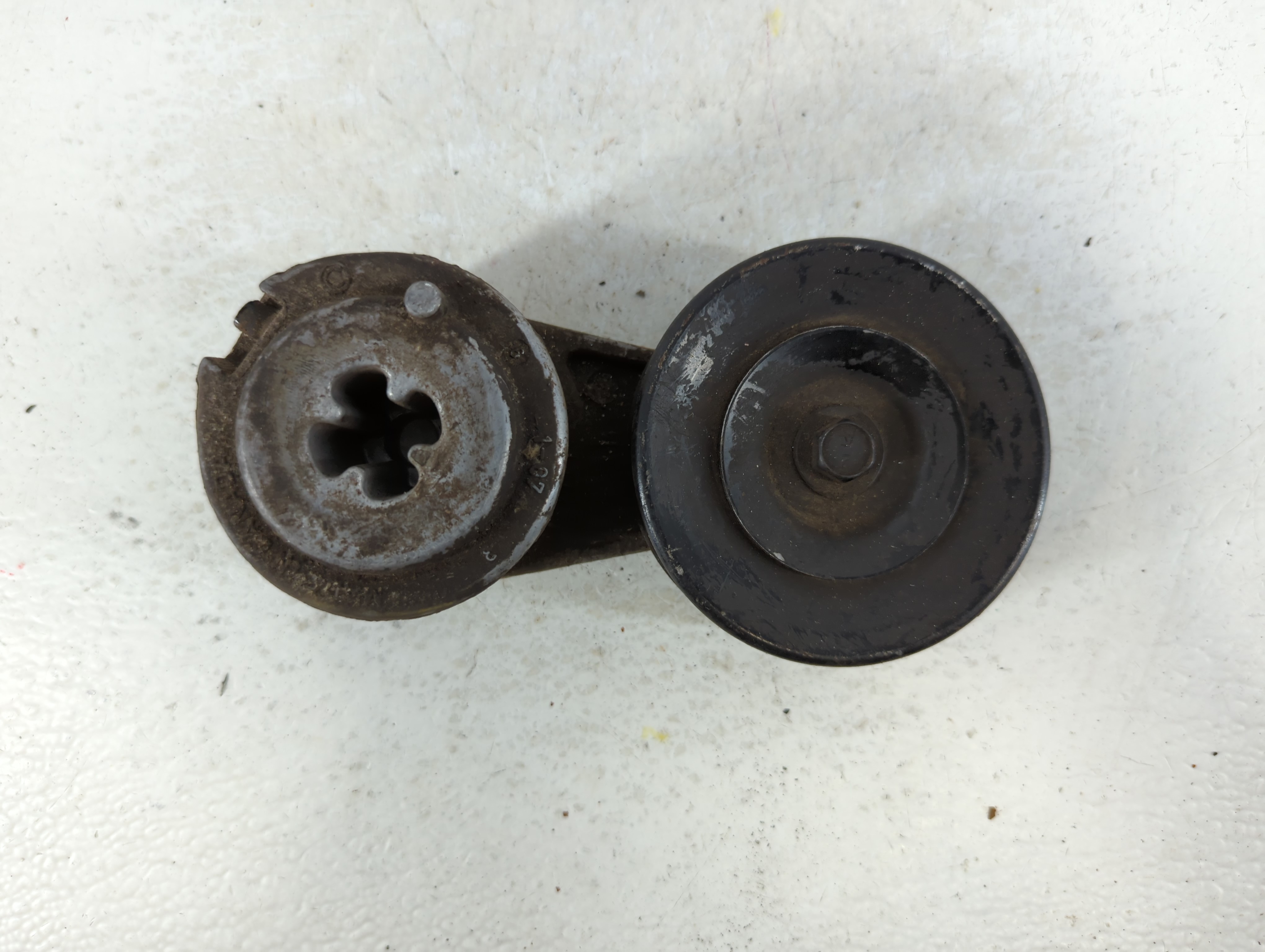 1989 Dodge Caravan BELT TENSIONER 681180 - Oemusedautoparts1.com