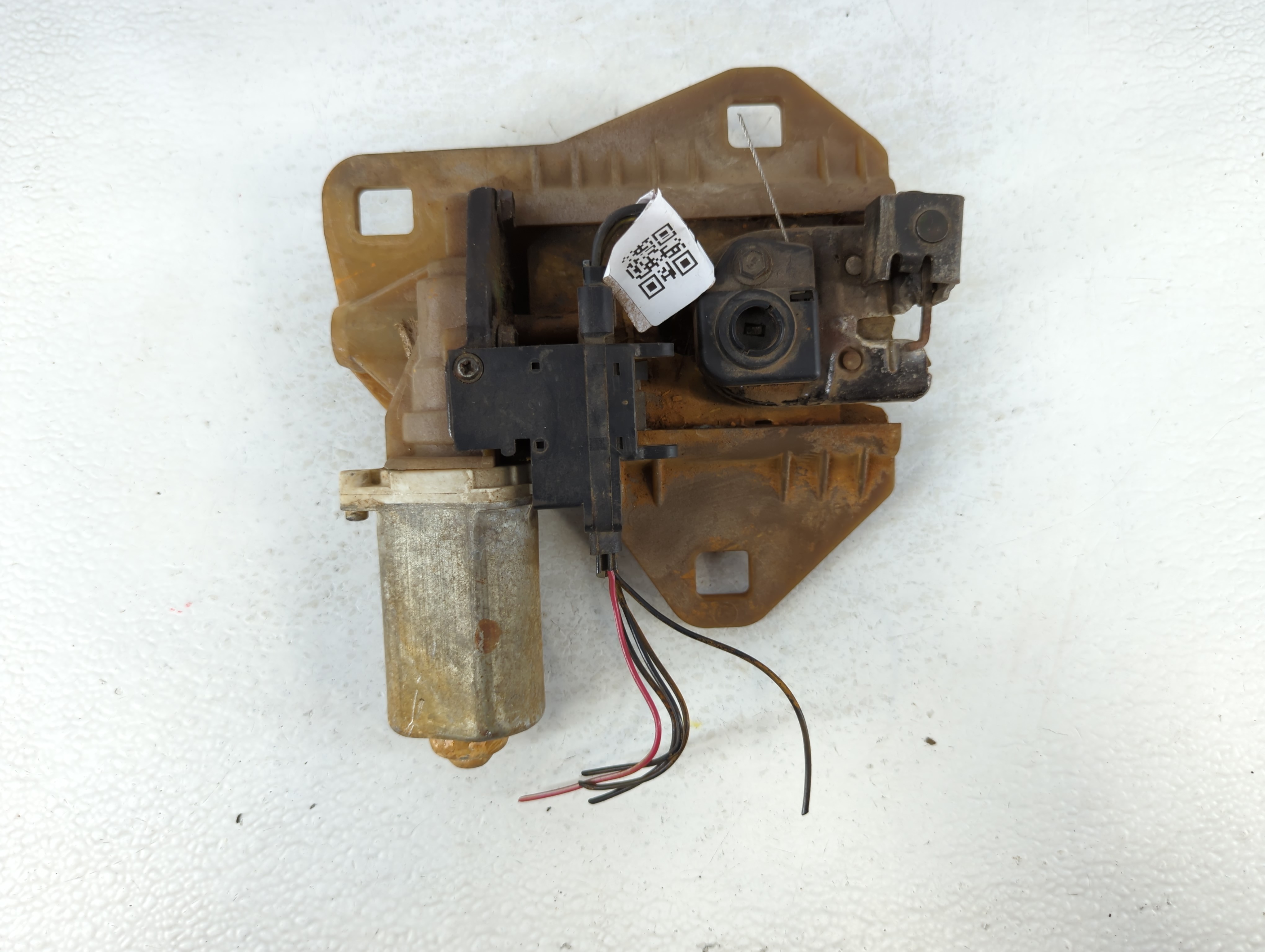 1991 Chevrolet Camaro Trunk/decklid/hatch/tailgate Oem 681215 - Oemusedautoparts1.com