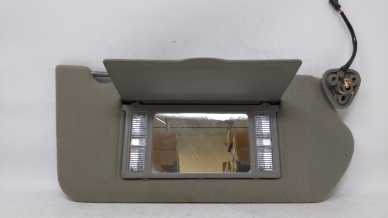 2000-2005 Chevrolet Impala Passenger Right Sun Visor Sunvisor Gray 68128 - Oemusedautoparts1.com