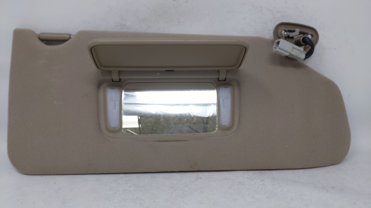 Picture of 1998-2002 Honda Accord Passenger Right Sun Visor Sunvisor Tan 68140