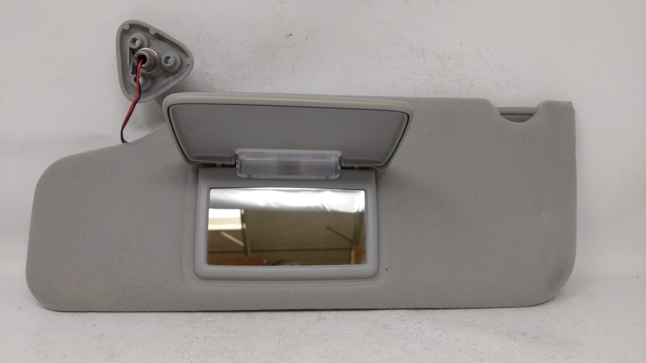 2005 Ford Five Hundred Driver Sun Visor Mirror Left Sunvisor Gray 68153 - Oemusedautoparts1.com