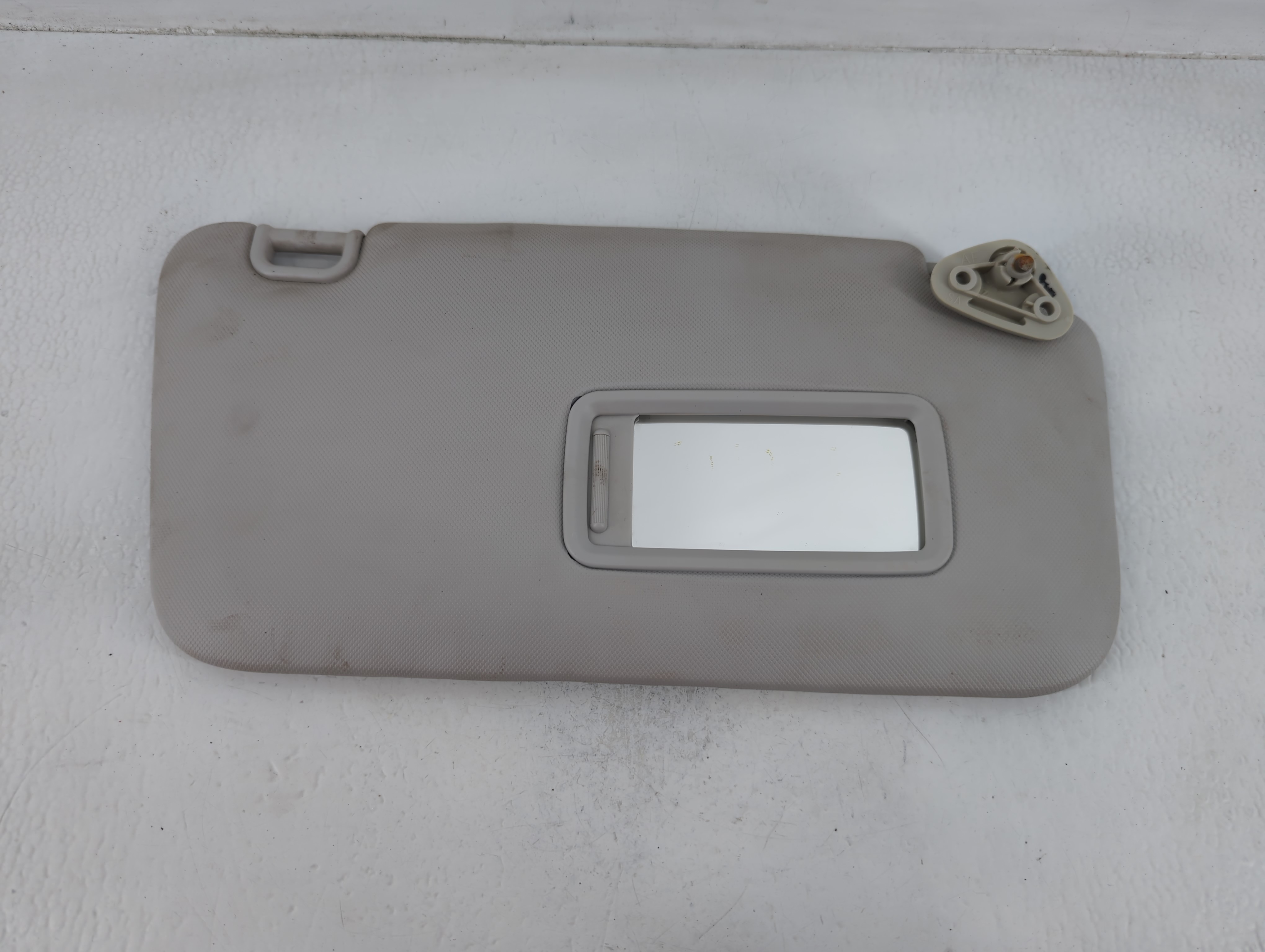 Picture of 2012 Subaru Forester Passenger Sun Visor Mirror Right Sunvisor Grey 681775