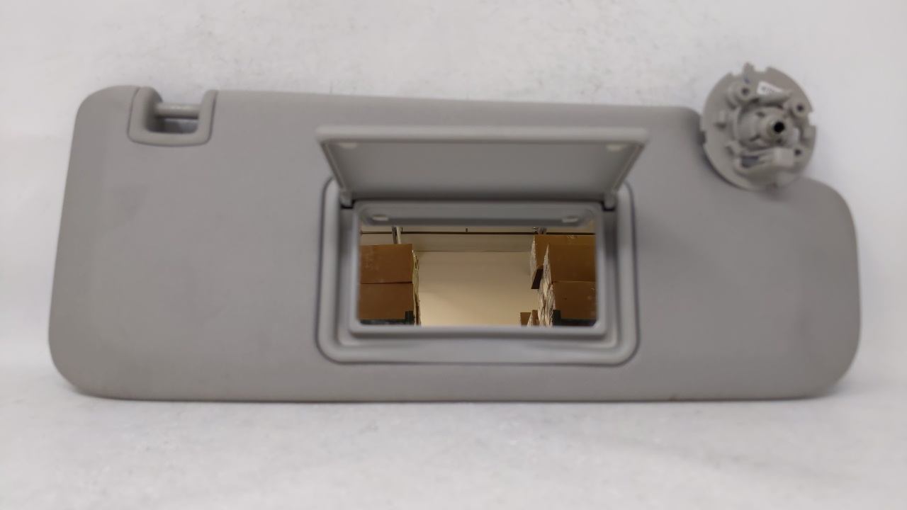 2008 Chevrolet Malibu Passenger Sun Visor Mirror Right Sunvisor Gray 68180 - Oemusedautoparts1.com