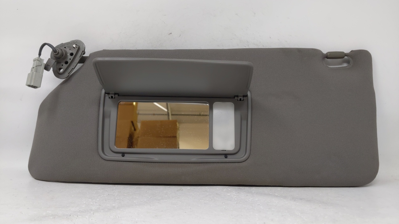 Picture of 2005 Honda Odyssey Driver Sun Visor Mirror Left Sunvisor Gray 68187