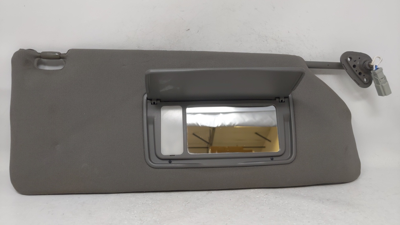 Picture of 2005-2010 Honda Odyssey Passenger Right Sun Visor Sunvisor Gray 68215