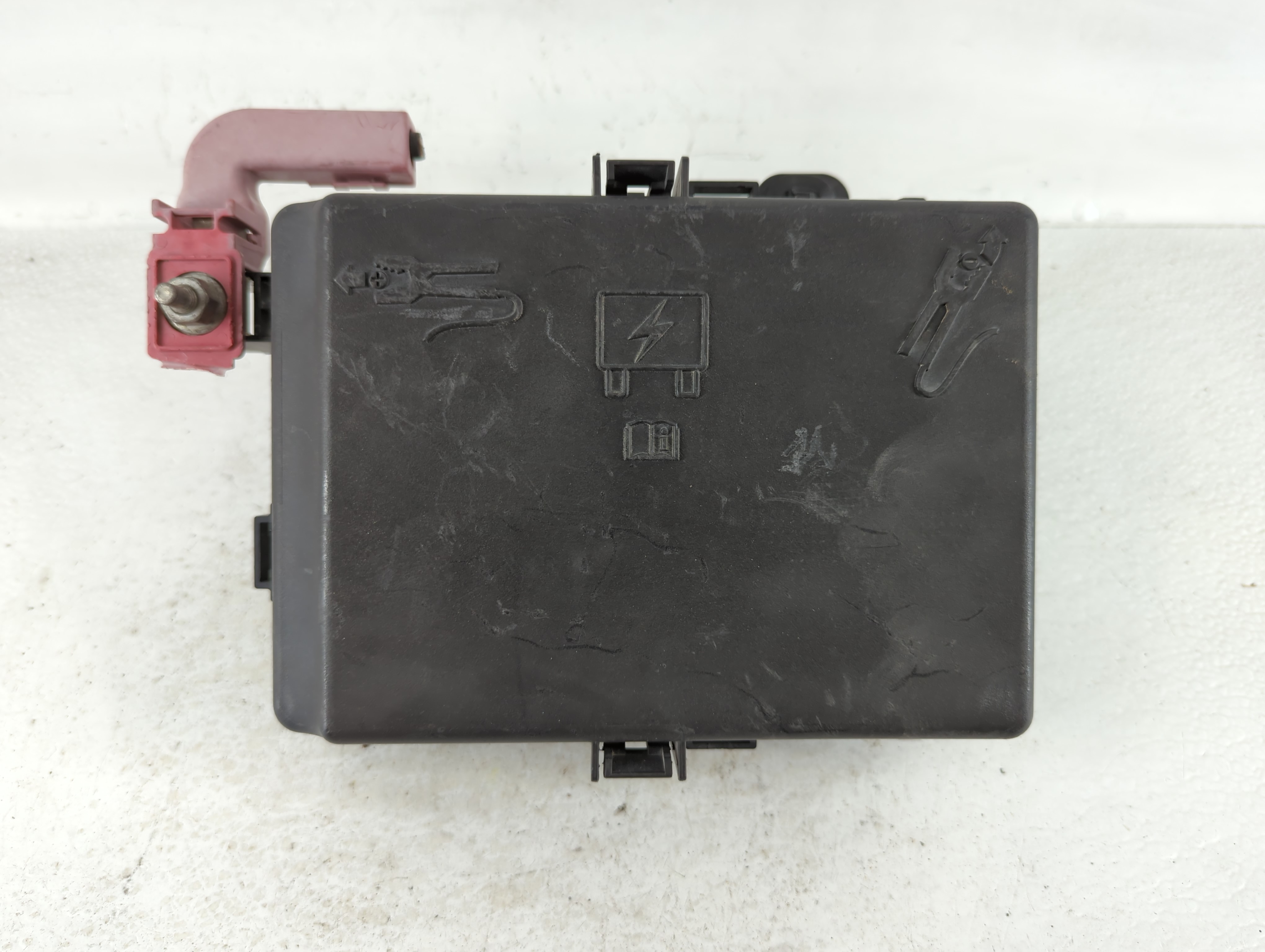 Picture of 2017-2017 Dodge Charger Fusebox Fuse Box Relay Module P68304831ad 682210