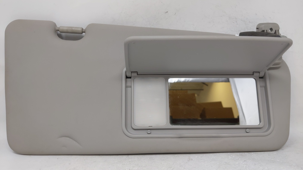 Picture of 2006-2012 Kia Sedona Passenger Right Sun Visor Sunvisor Gray 68278