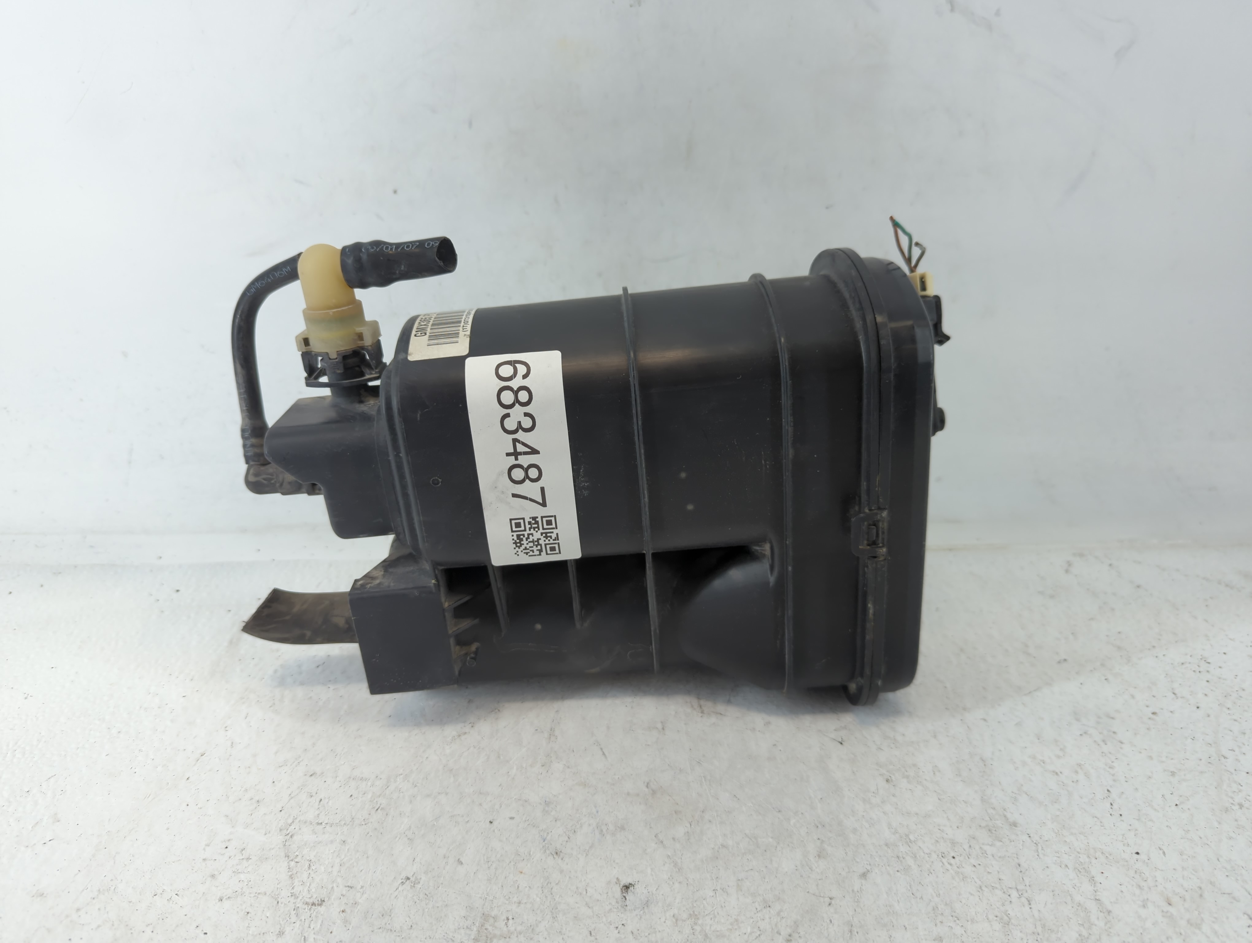 2008 Pontiac Grand Prix Fuel Vapor Charcoal Canister 683487 - Oemusedautoparts1.com