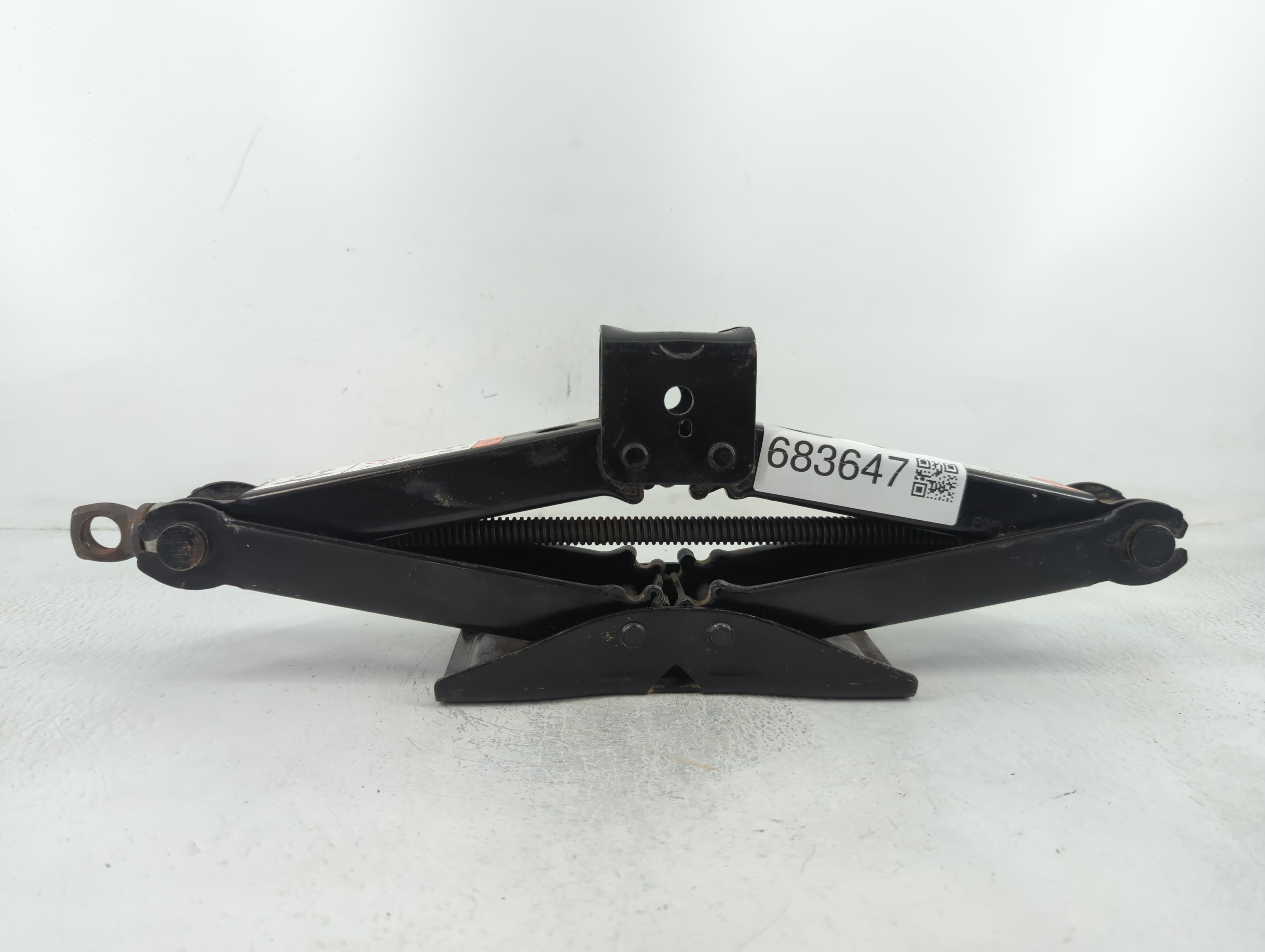 Picture of 2014 Ford F-150 Spare Scissor Car Jack 683647