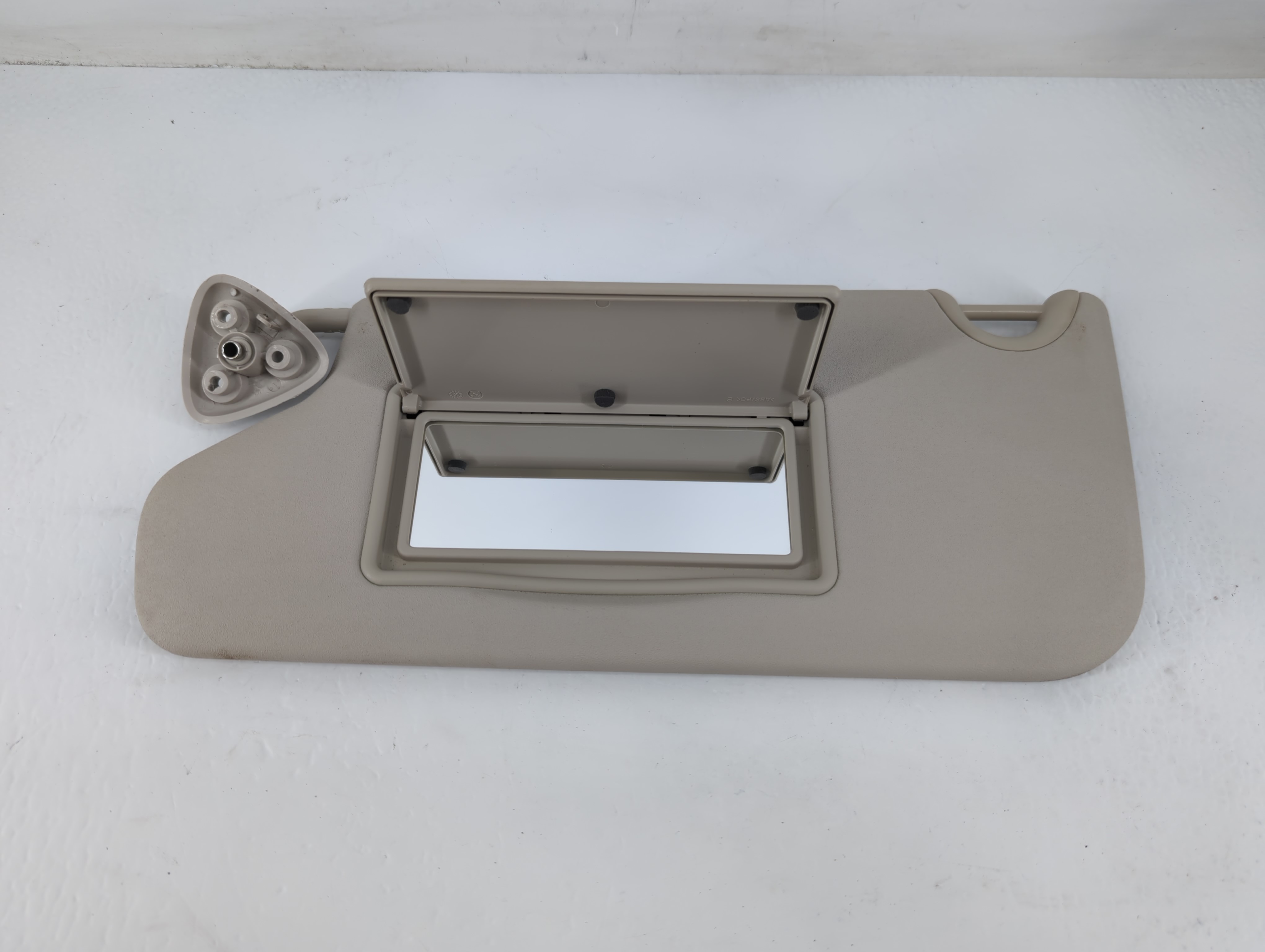 2018 Dodge Journey Driver Sun Visor Mirror Left Sunvisor Beige 684515 - Oemusedautoparts1.com