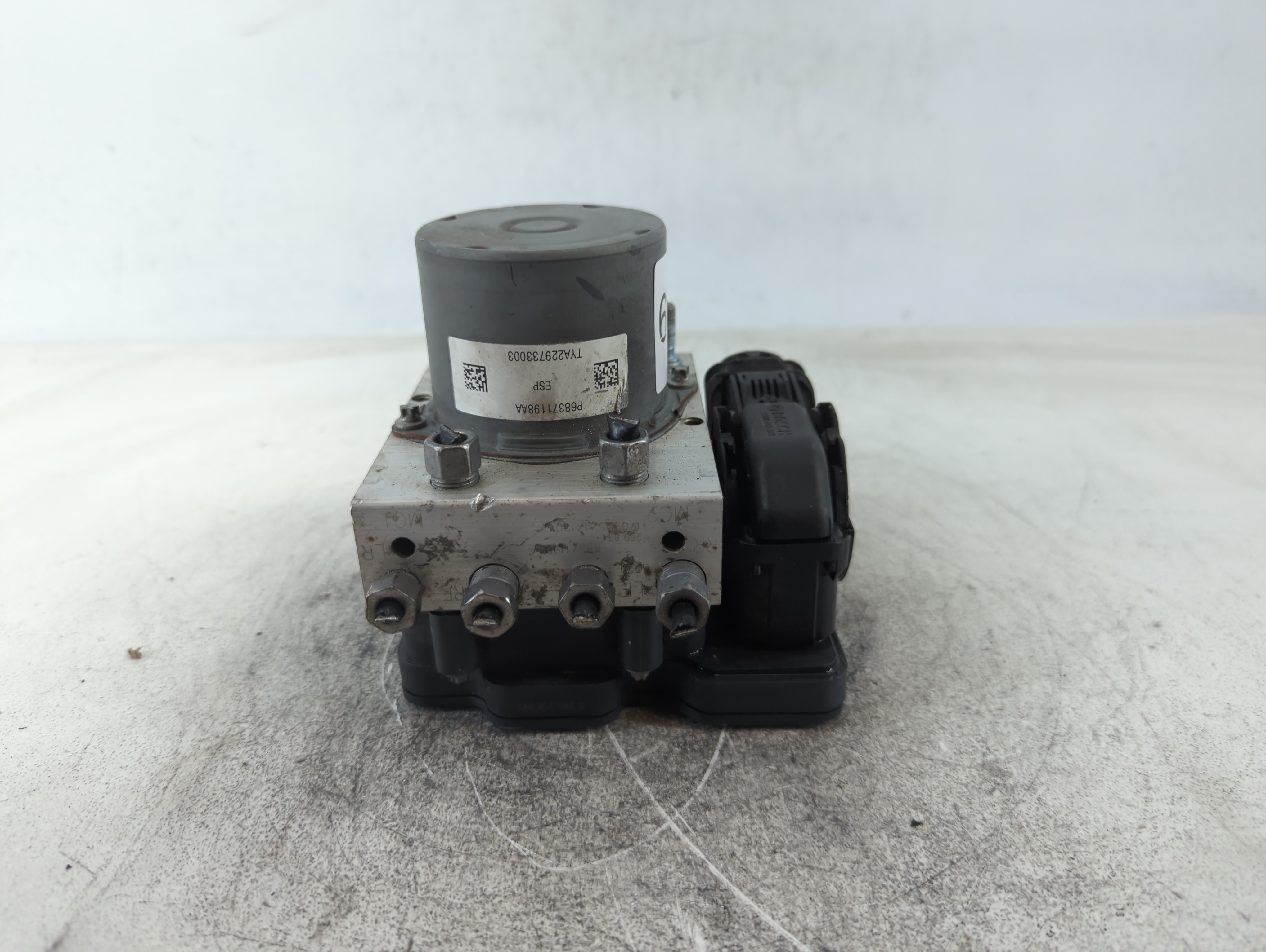 Picture of 2009-2014 Chevrolet Tahoe Abs Pump Control Module 684828