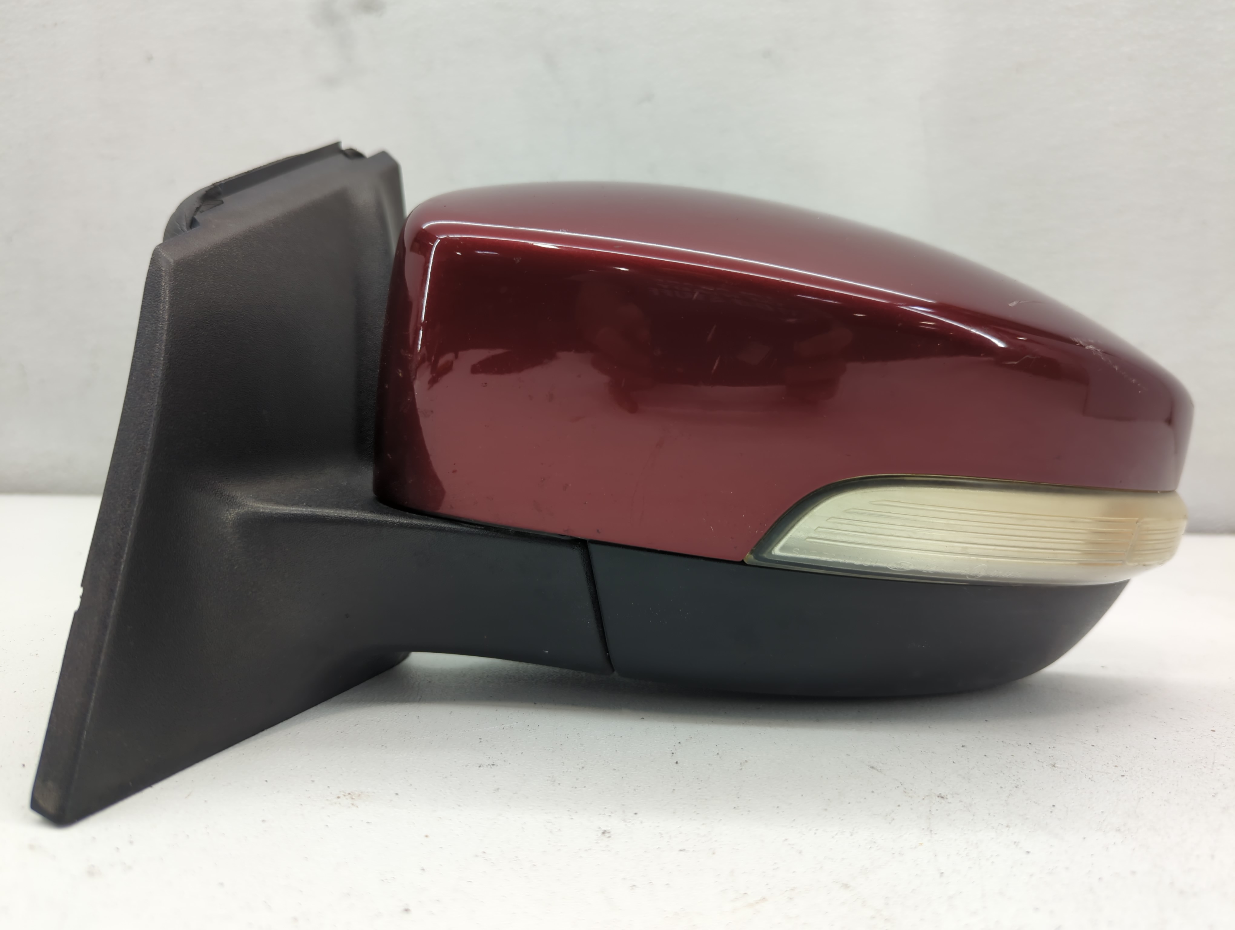 2015 Ford Focus Driver Left Side View Power Door Mirror Red 684972 - Oemusedautoparts1.com