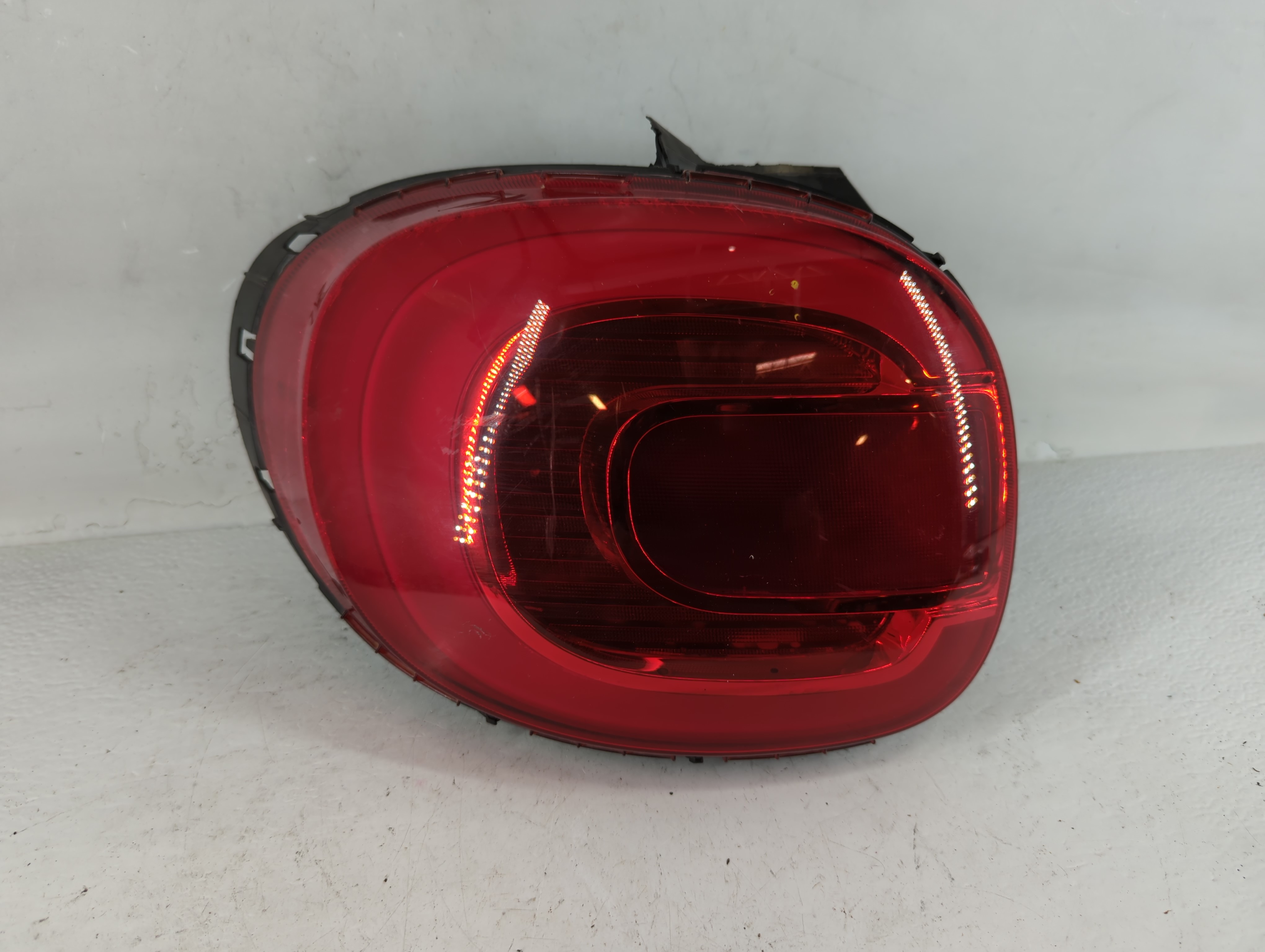 2014 Fiat 500 Driver Left Side Tail Light Taillight Oem 685321 - Oemusedautoparts1.com