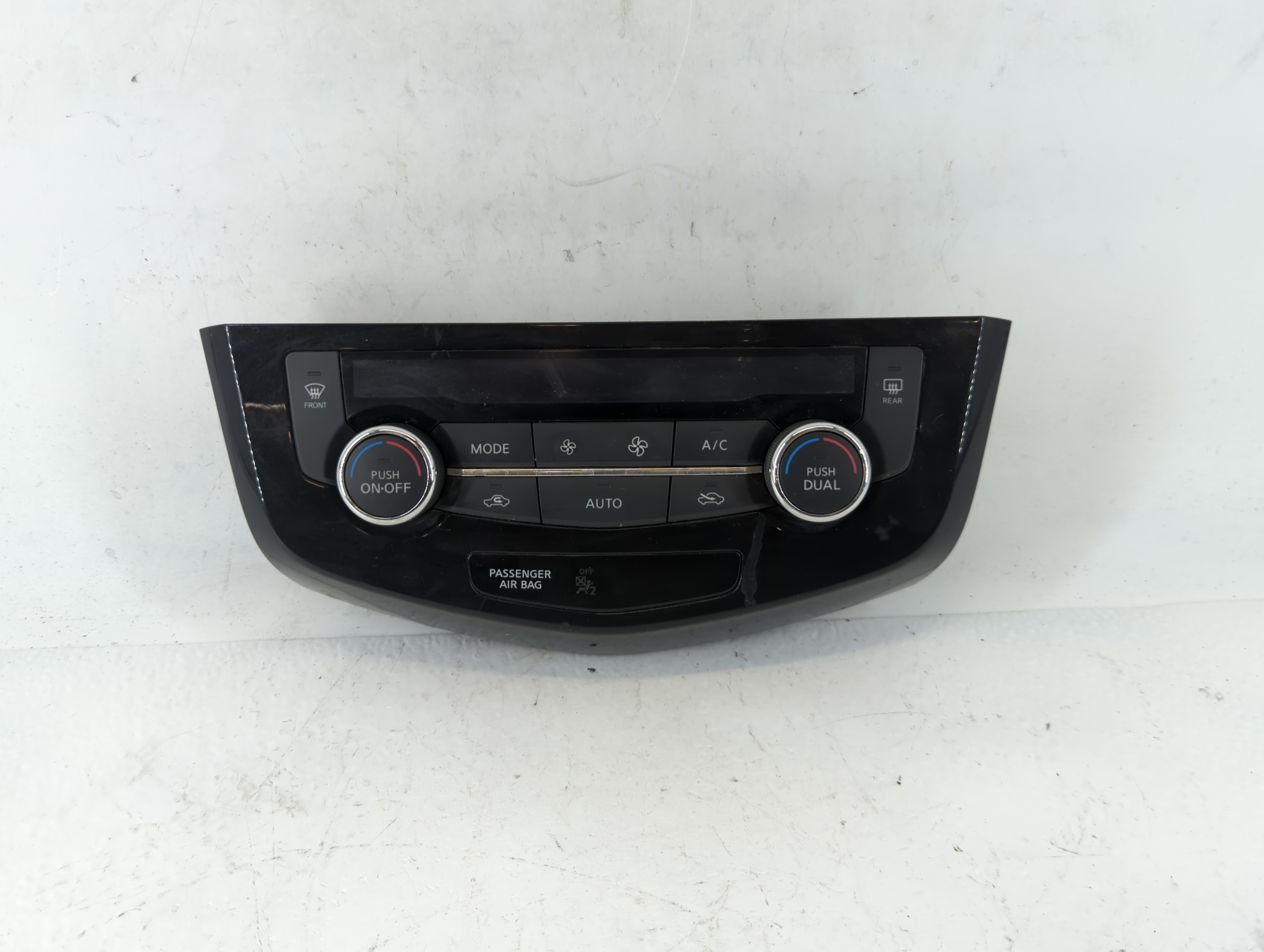 Picture of 2017-2020 Nissan Rogue Ac Heater Climate Control 2378t68 685830