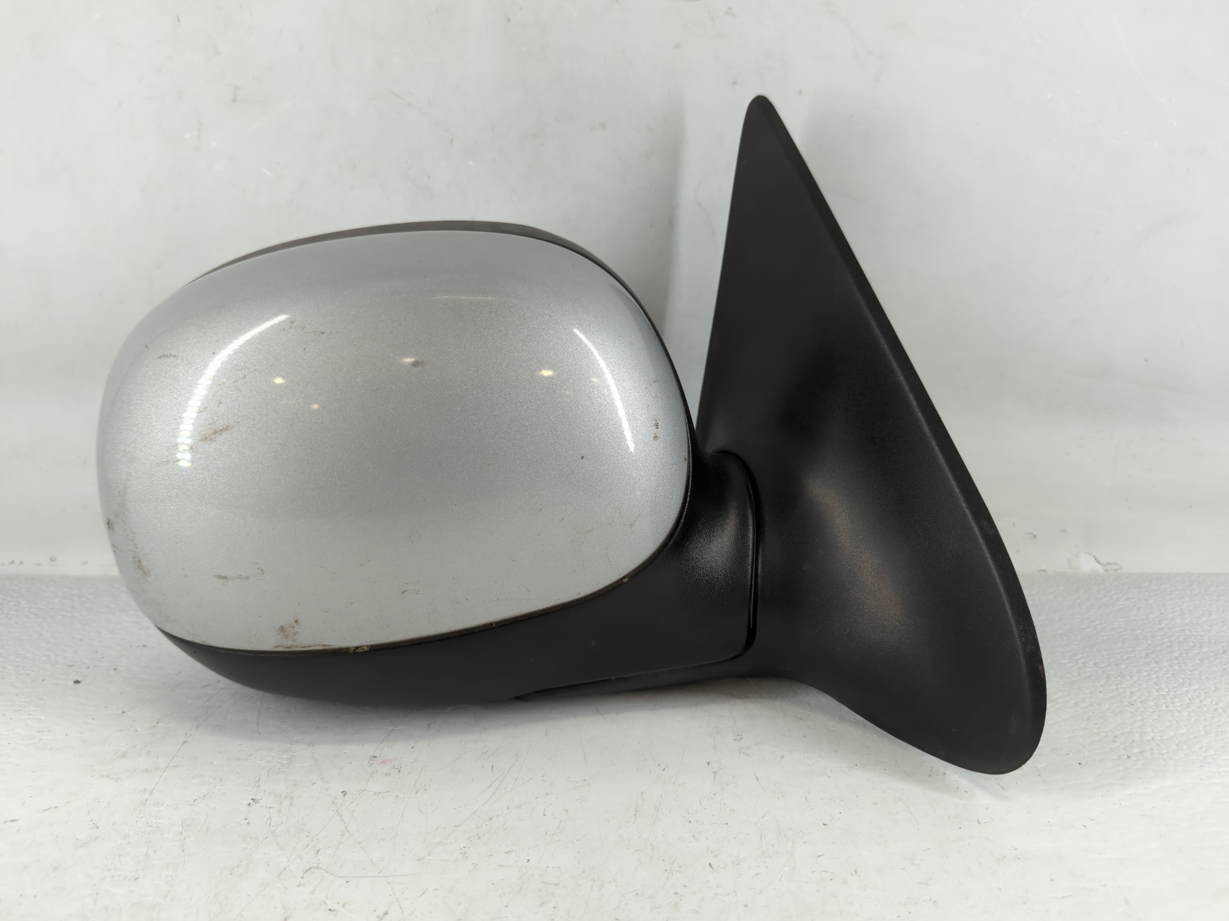 Picture of Ford F-150 Passenger Right Side View Power Door Mirror Silver 686176