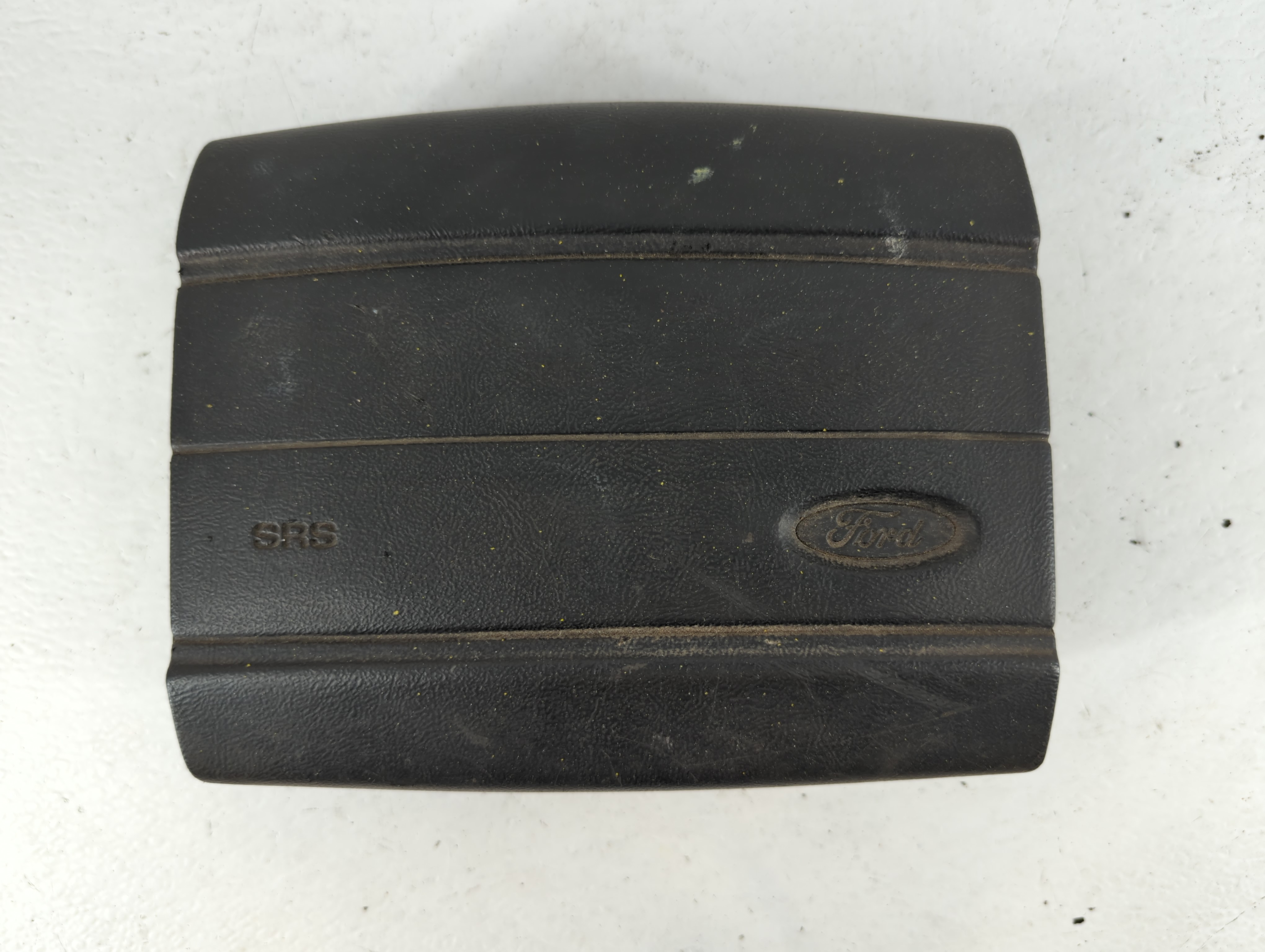 Picture of 1995-1996 Ford Bronco Air Bag Passenger Right Knee Oem 686611