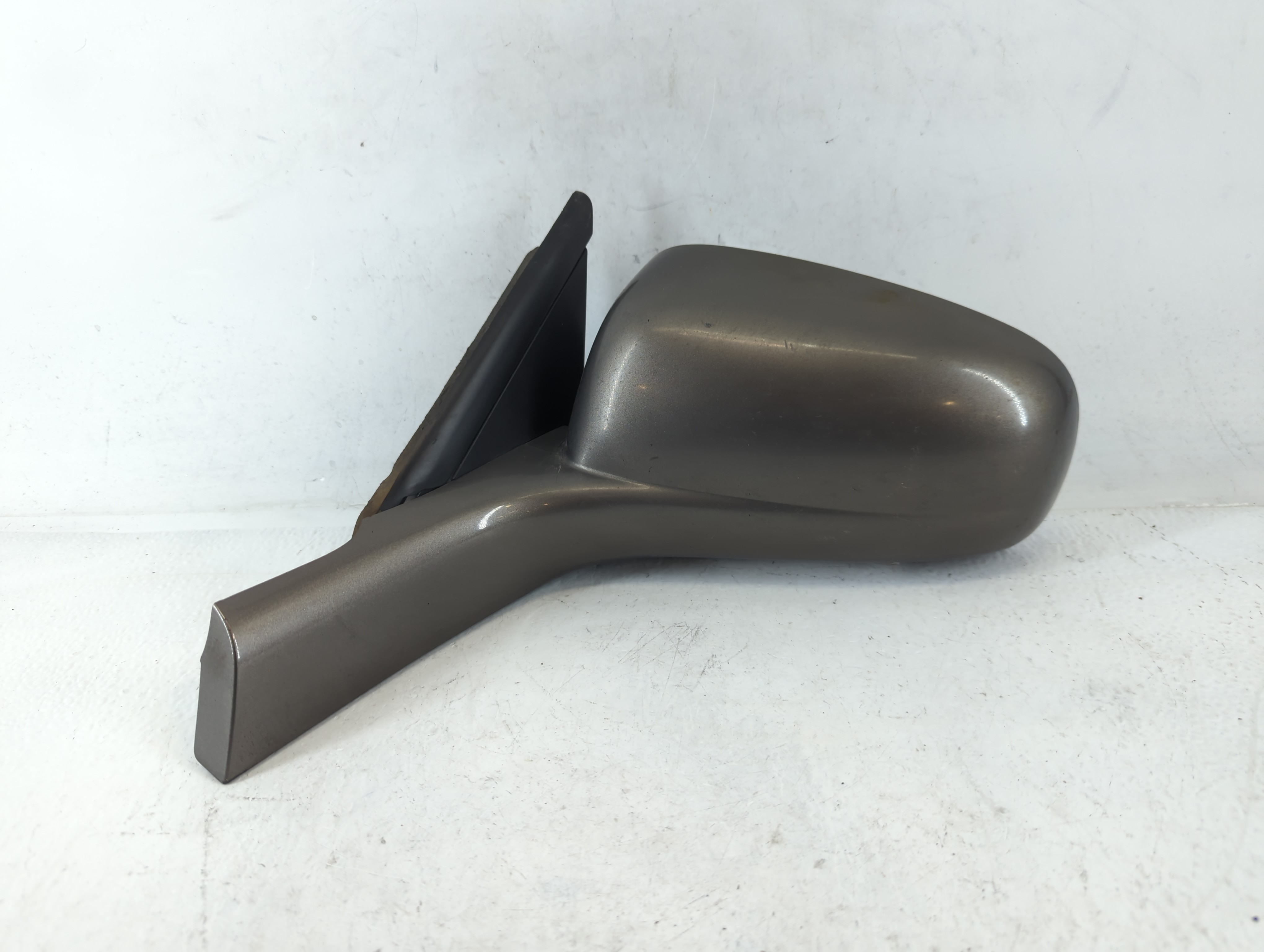 Chevrolet Impala Driver Left Side View Power Door Mirror Dark Grey 686616 - Oemusedautoparts1.com