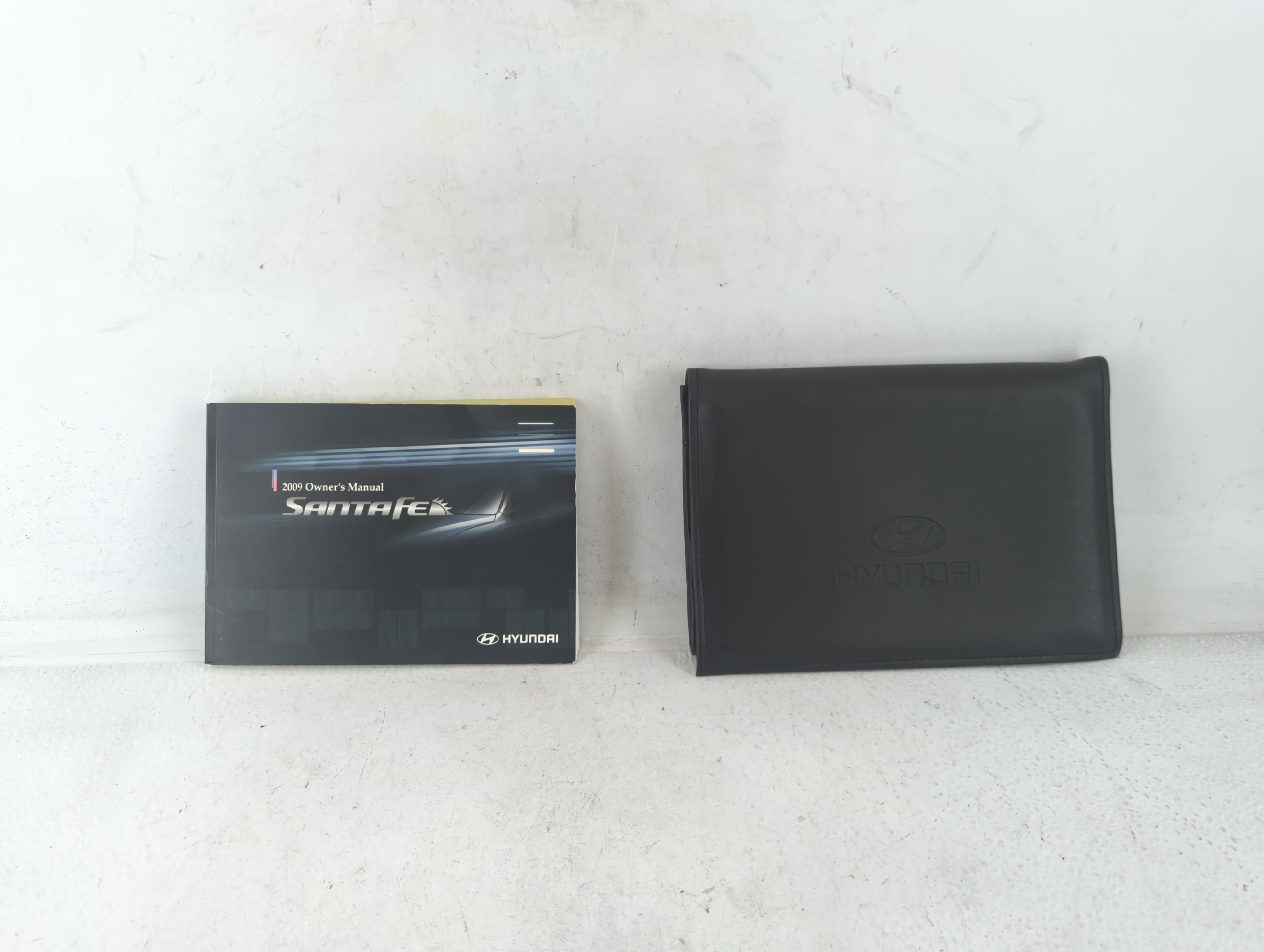 Picture of 2009 Hyundai Santa Fe Owners Manual Book Guide 687058