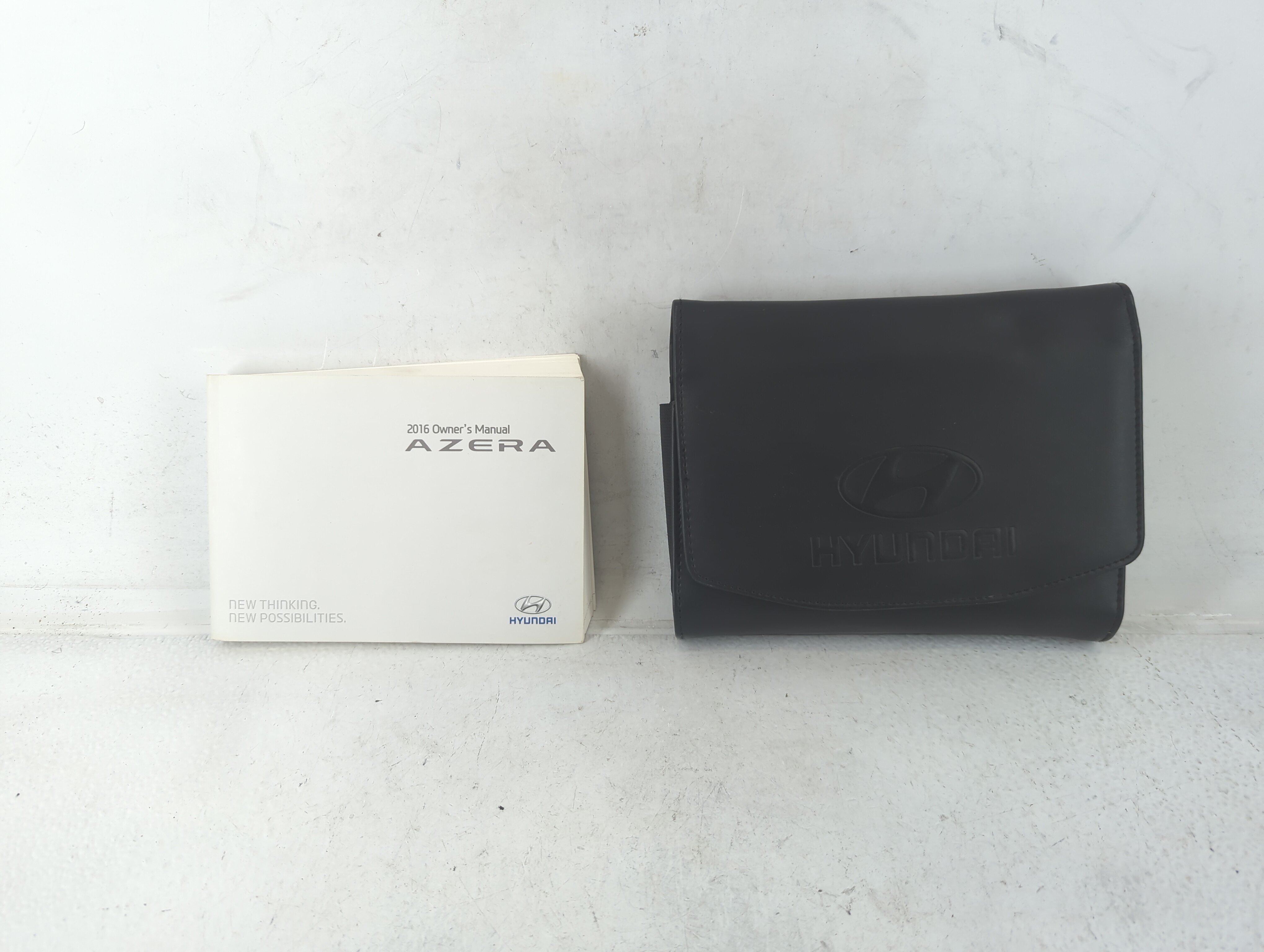 2016 Hyundai Azera Owners Manual Book Guide 687066 - Oemusedautoparts1.com