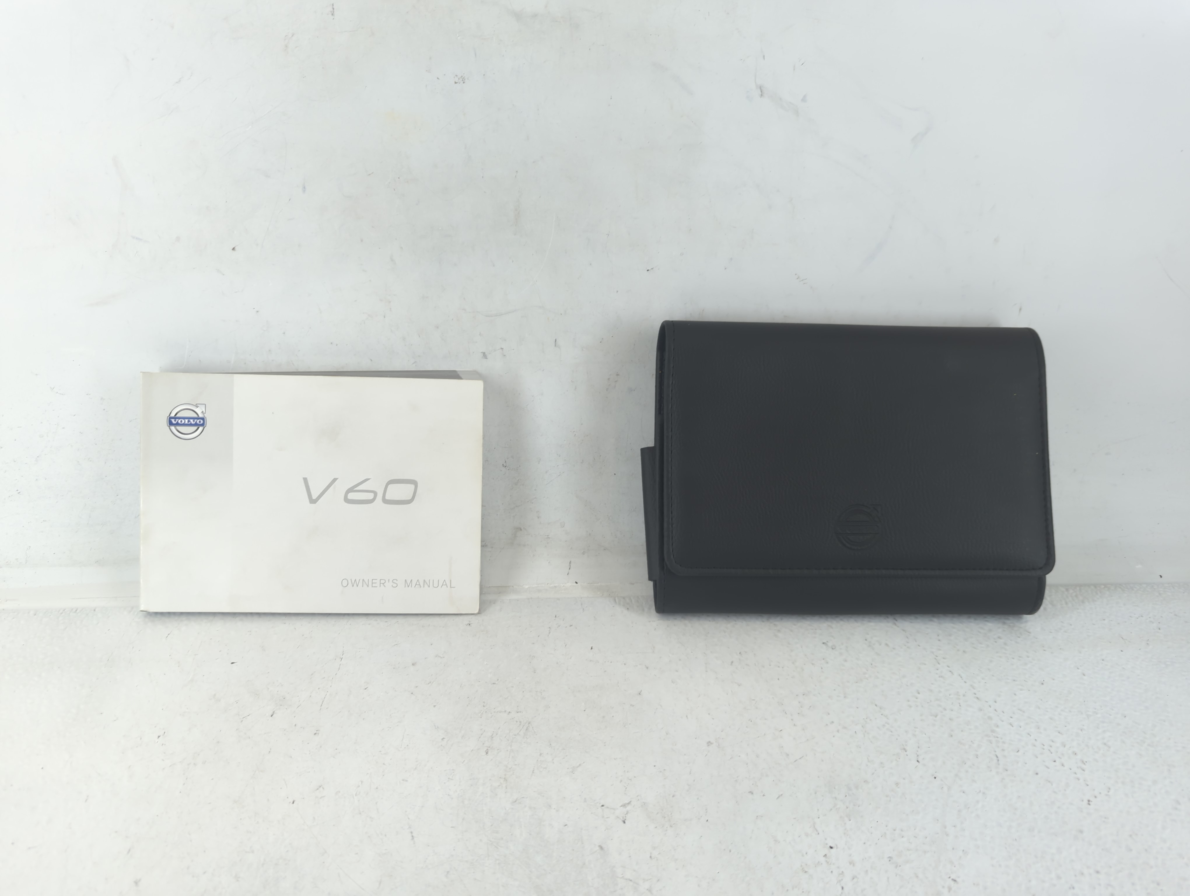 2013 Volvo V60 Owners Manual Book Guide 687077 - Oemusedautoparts1.com